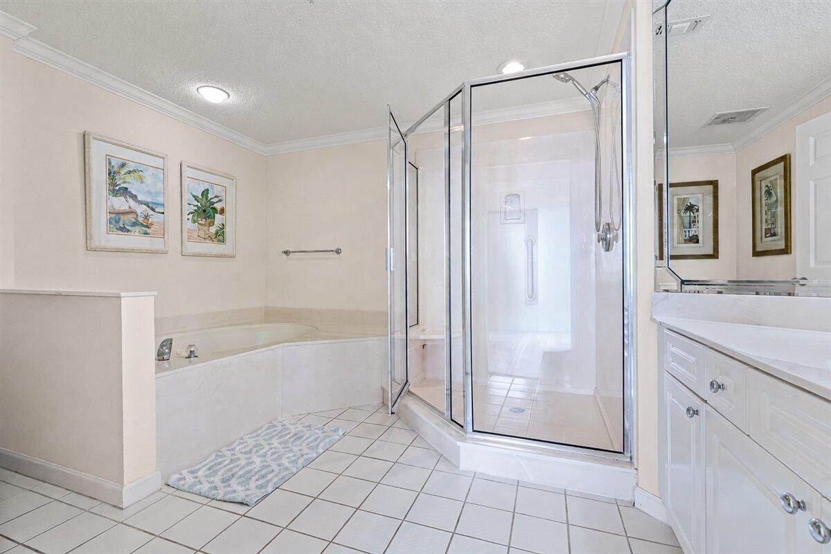 PEARL OF NAVARRE (THE) - Residential