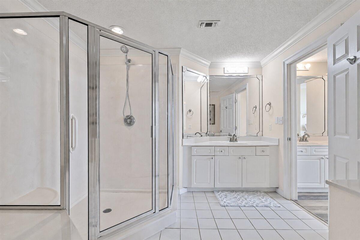PEARL OF NAVARRE (THE) - Residential