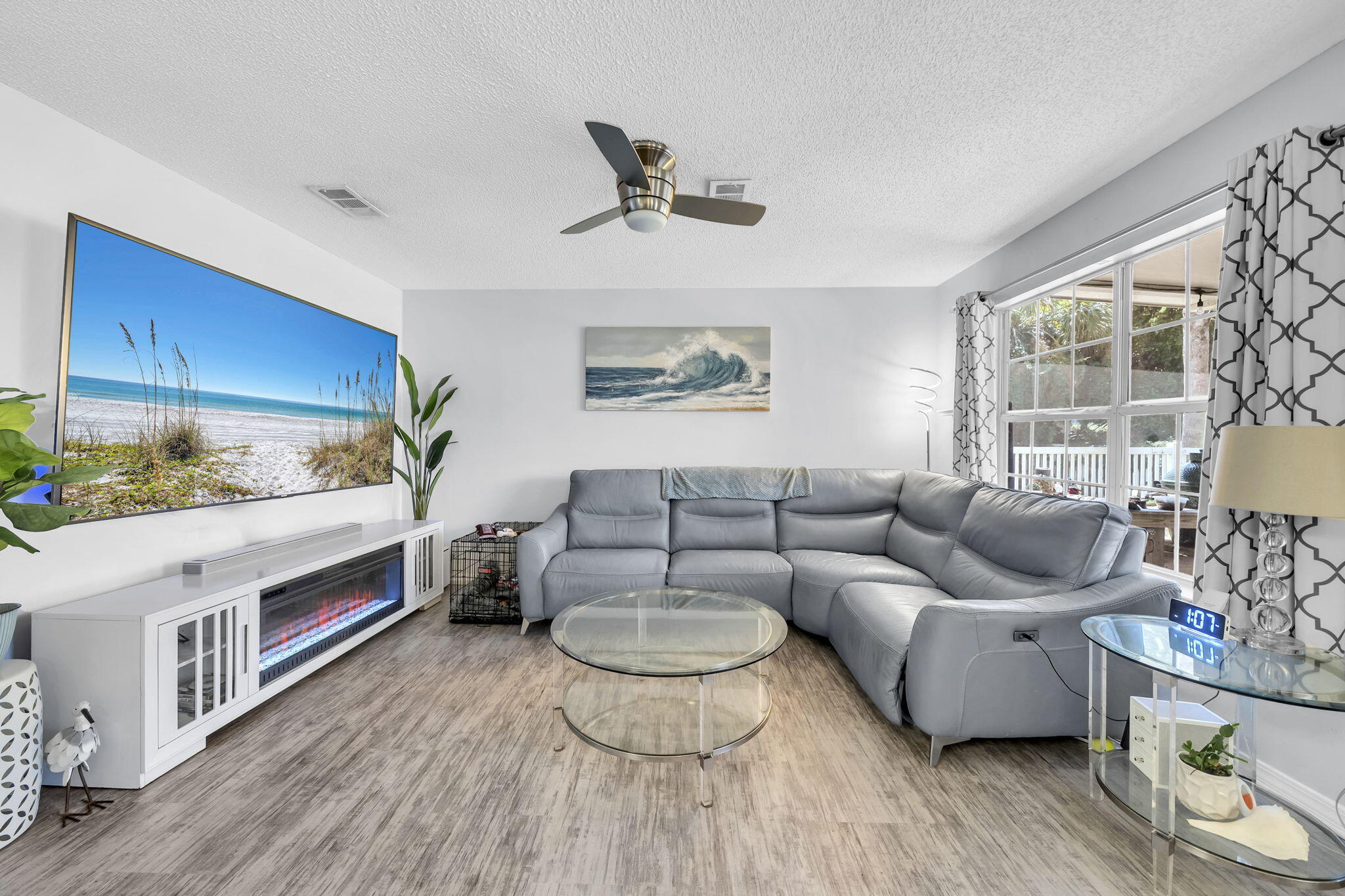 TWIN LAKES ESTATES - Residential