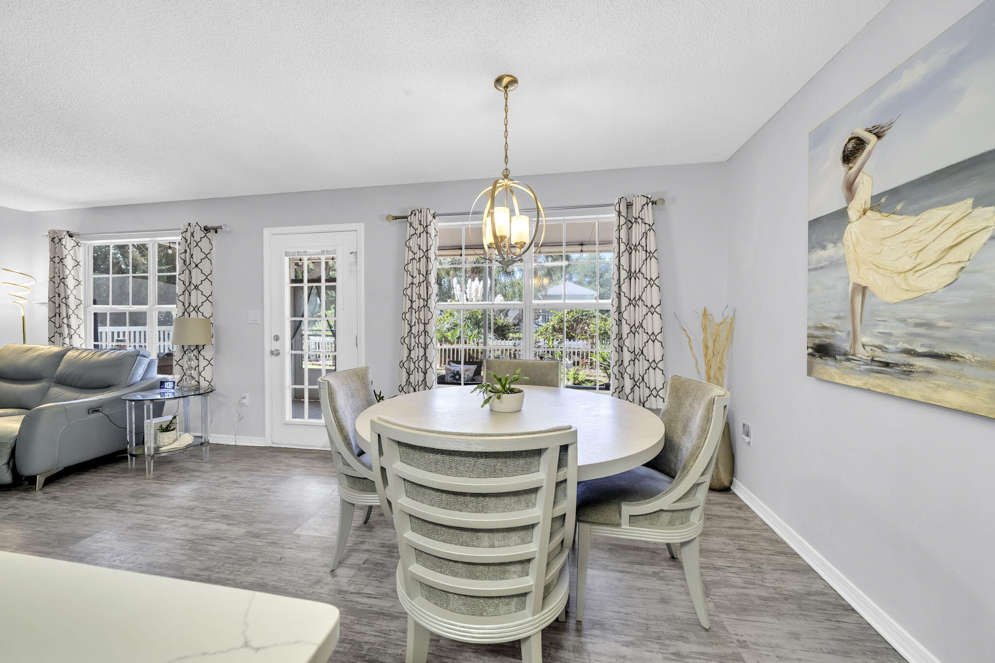 TWIN LAKES ESTATES - Residential