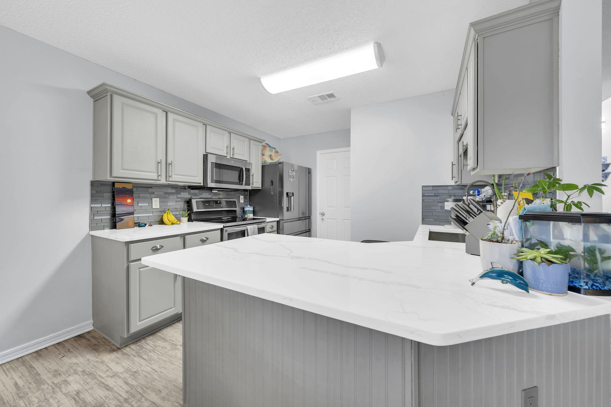 TWIN LAKES ESTATES - Residential
