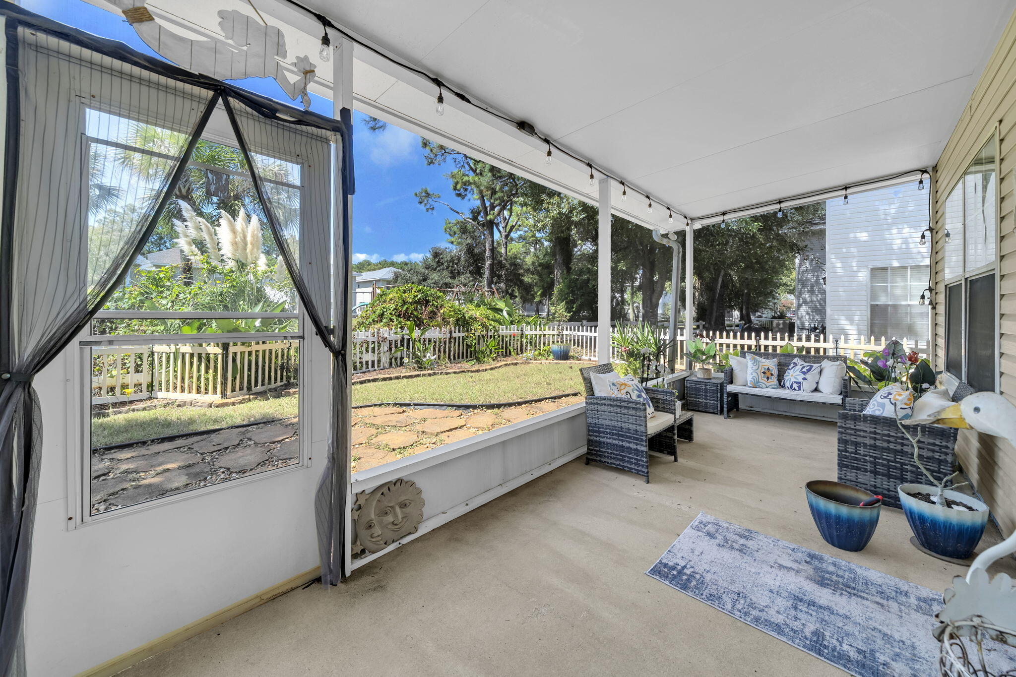 TWIN LAKES ESTATES - Residential
