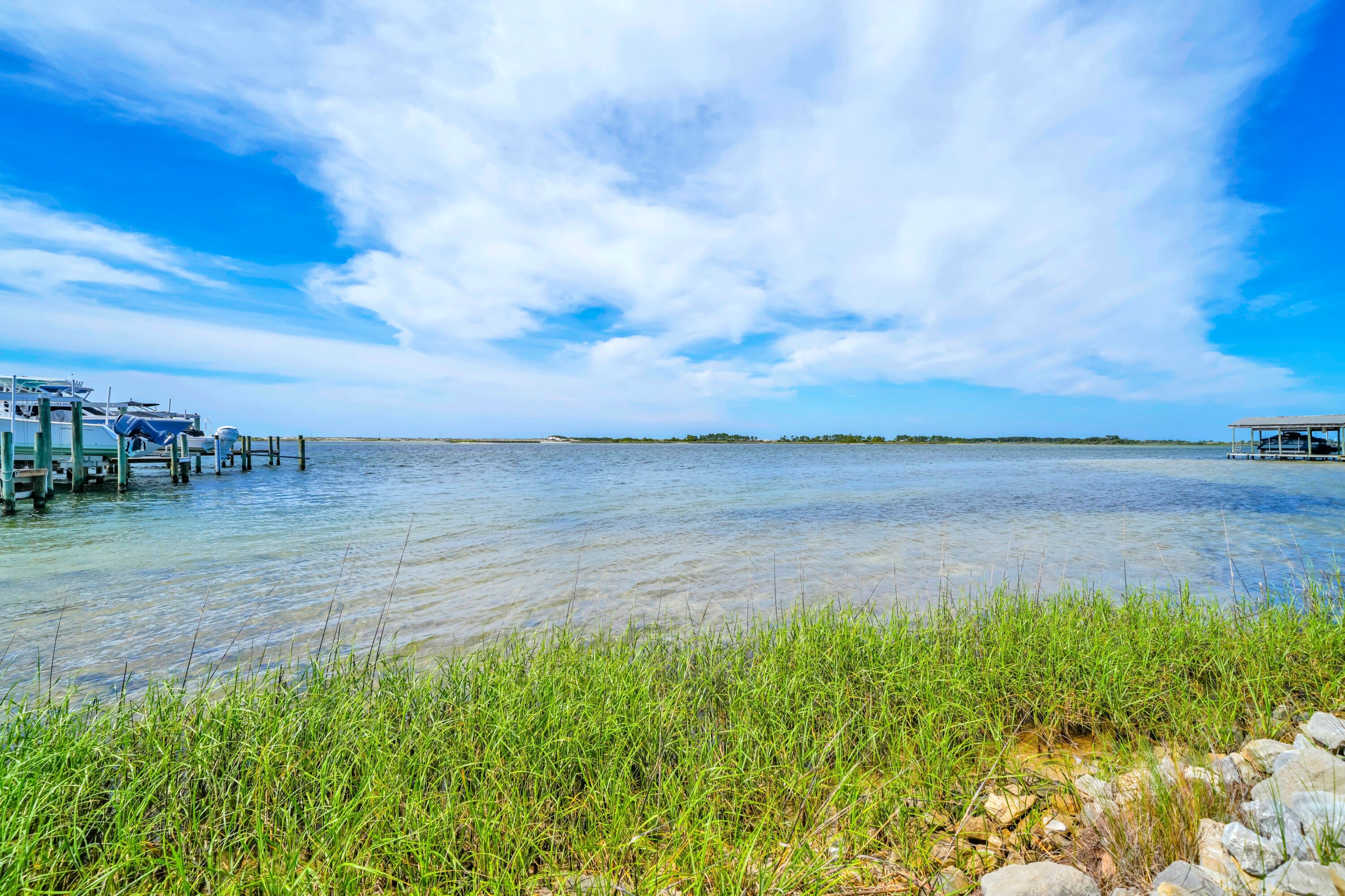 ISLANDVIEW BEACH - Residential