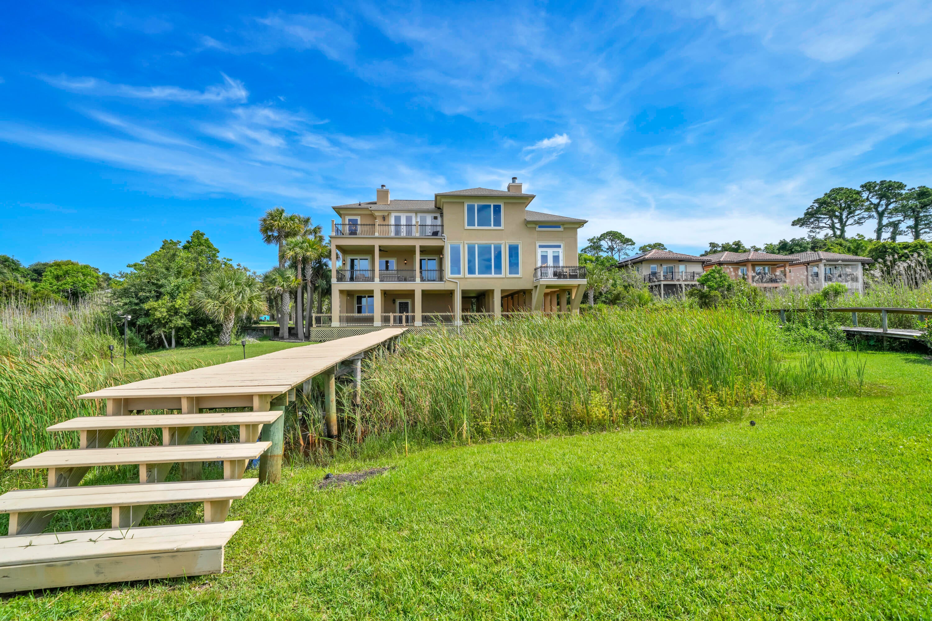 ISLANDVIEW BEACH - Residential