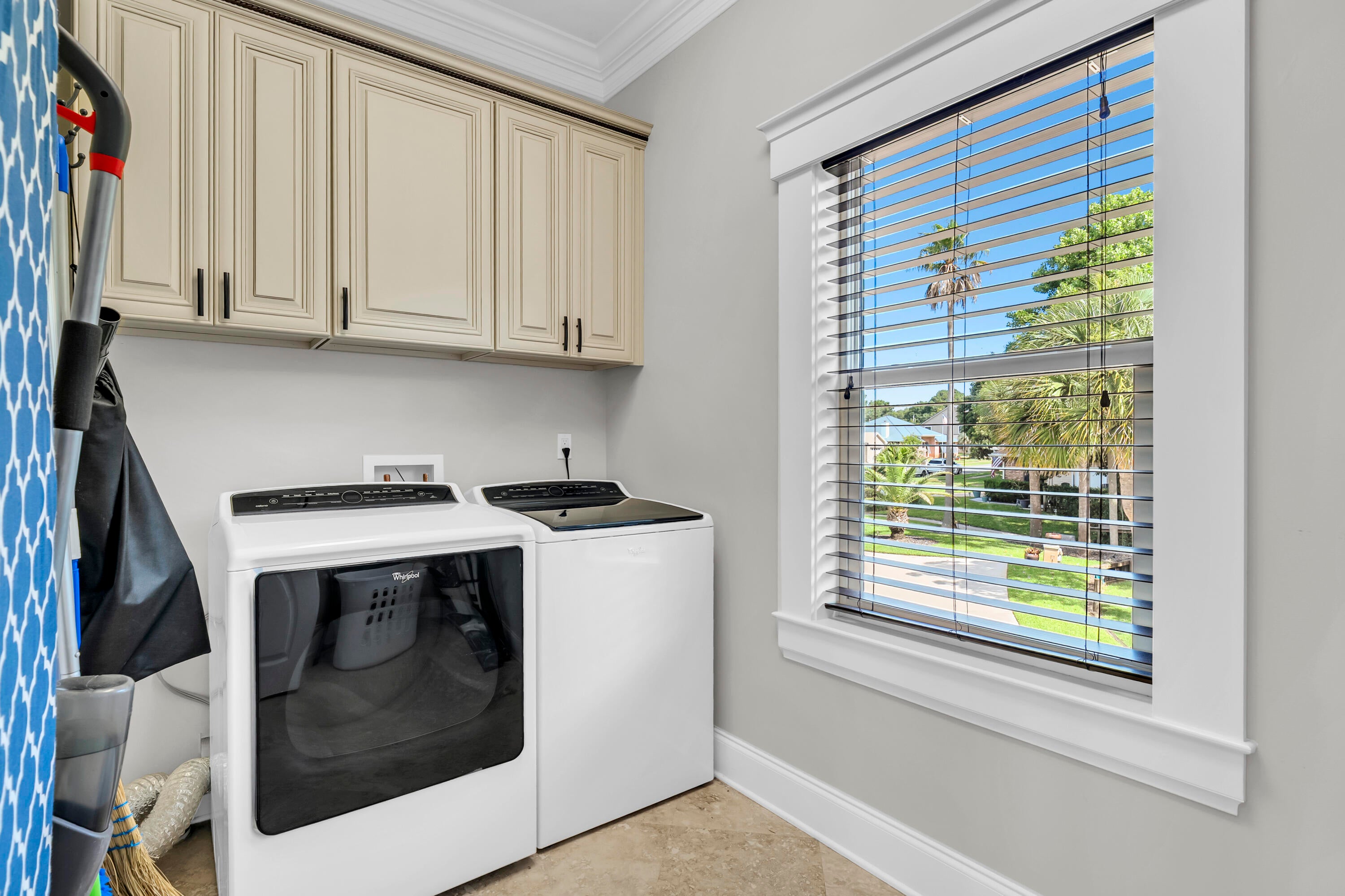 ISLANDVIEW BEACH - Residential