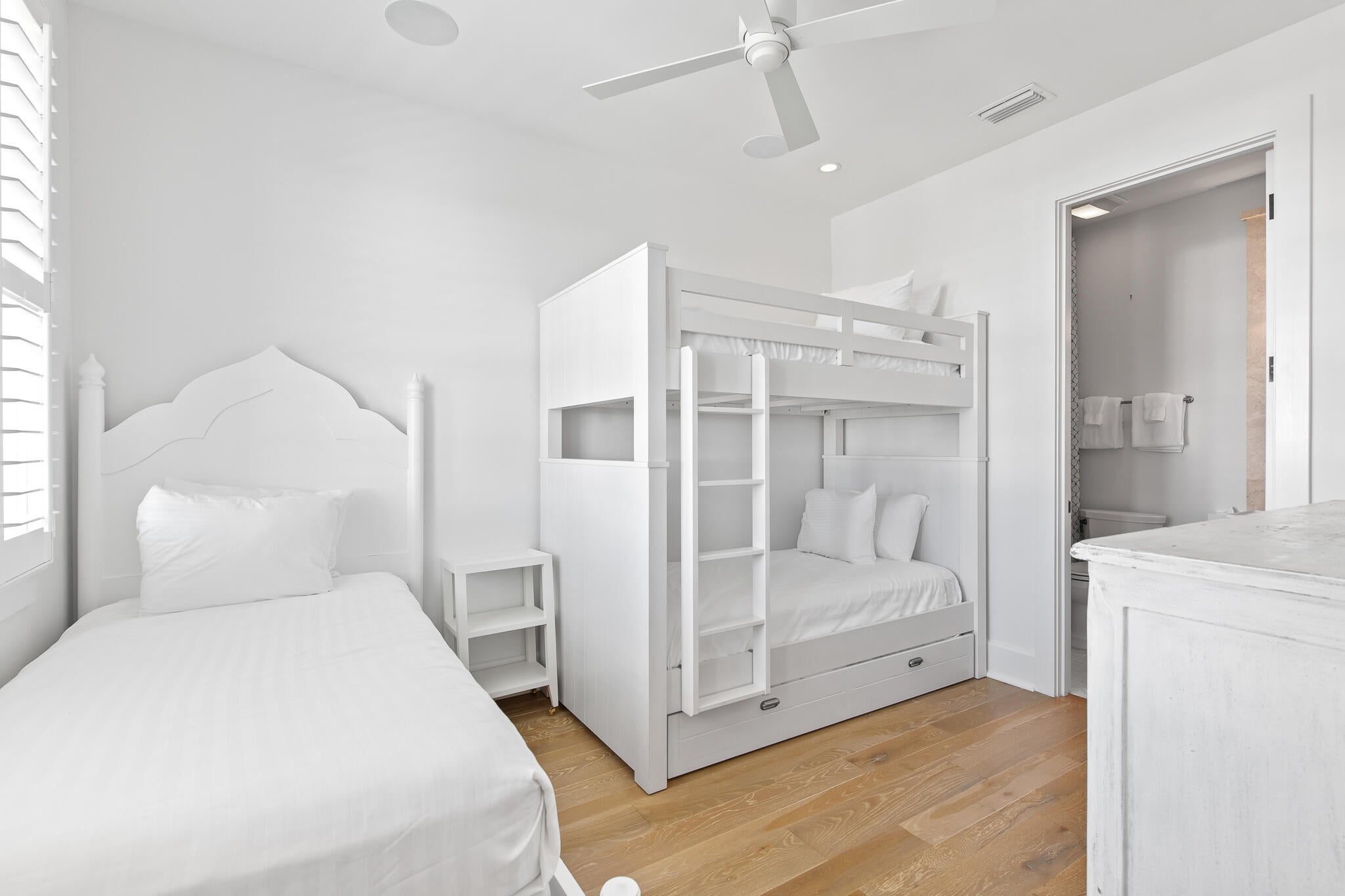 ALYS BEACH - Residential