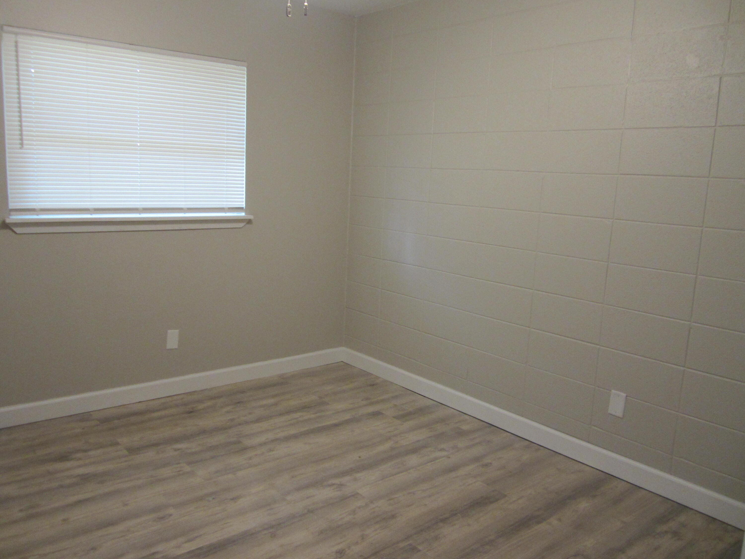 Chicago triplex - Residential Lease
