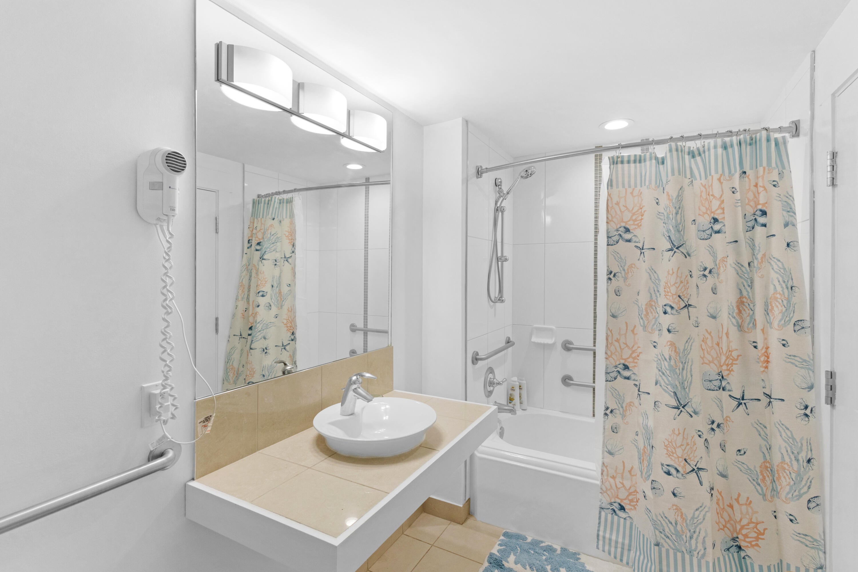 Bahia Condo - Residential Lease