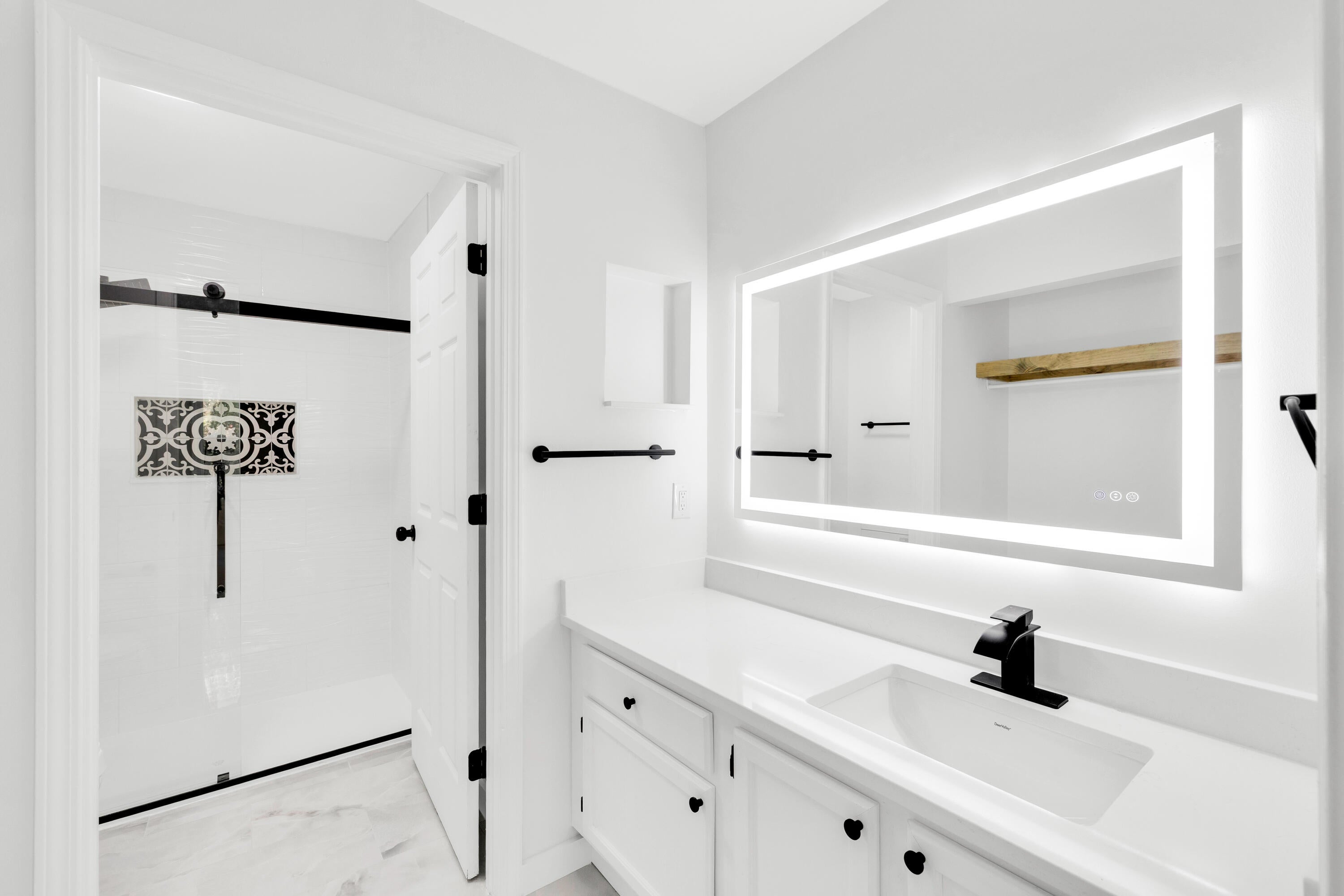 POINTE OF VIEW - Residential