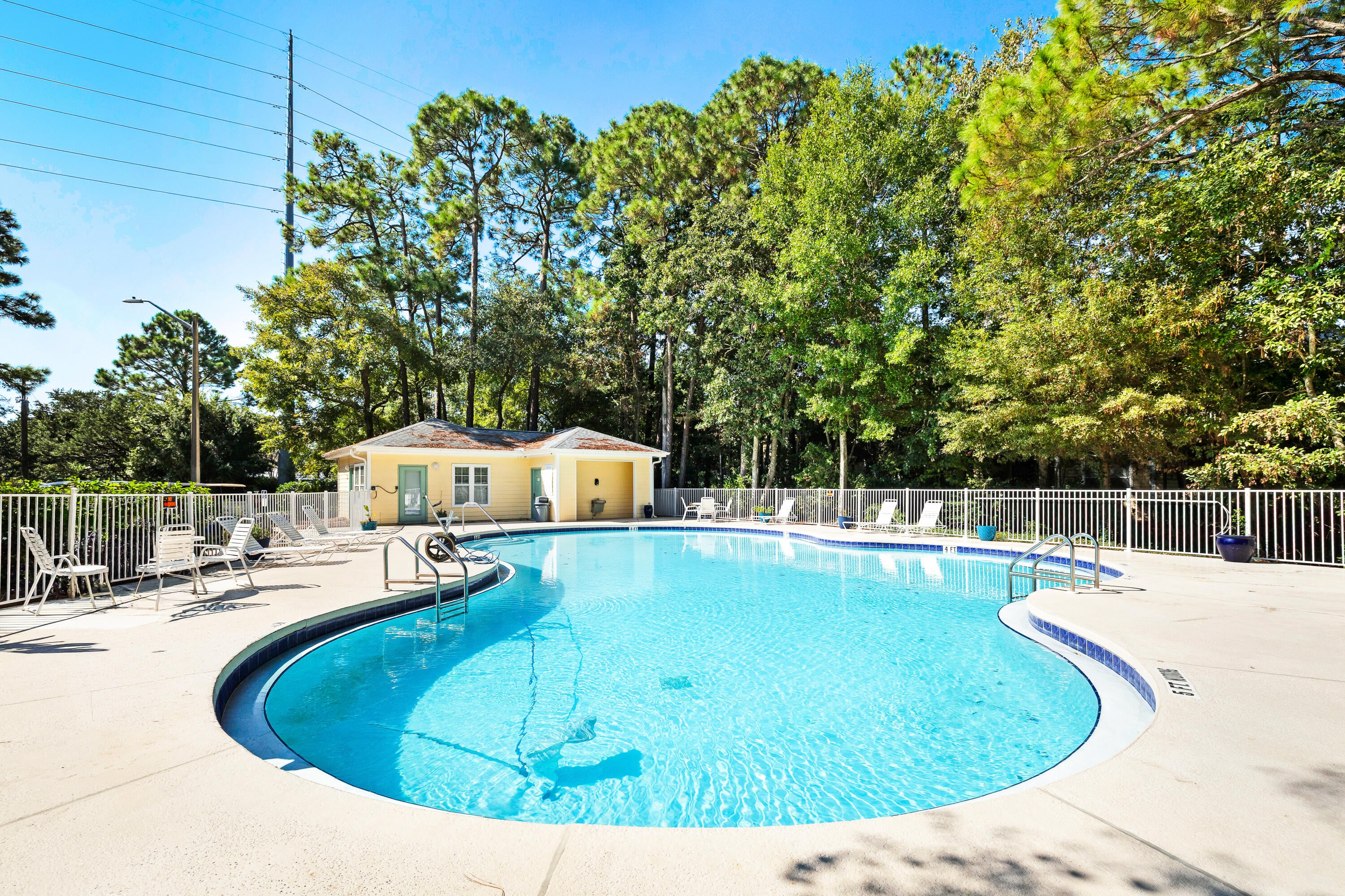 POINTE OF VIEW - Residential