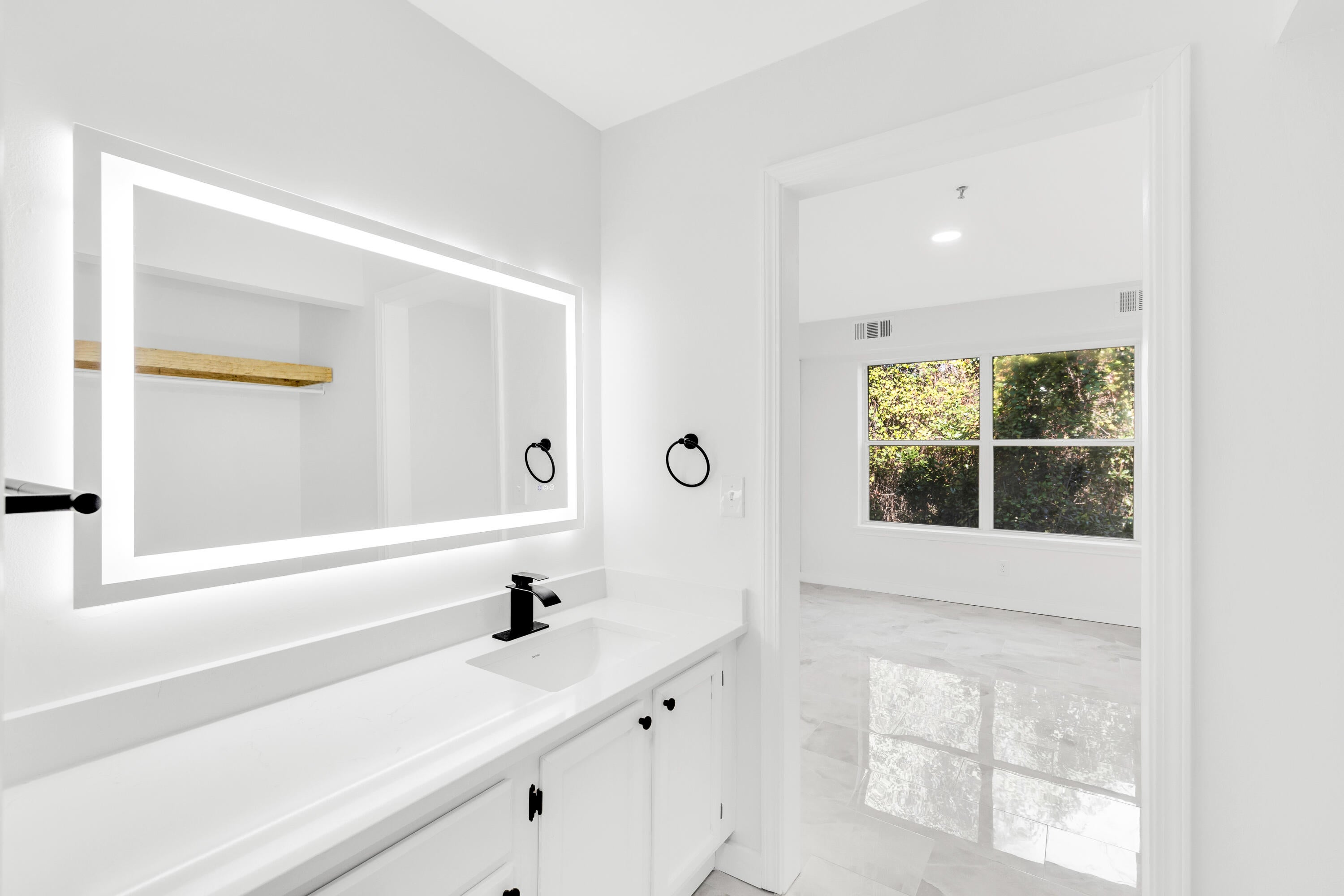 POINTE OF VIEW - Residential