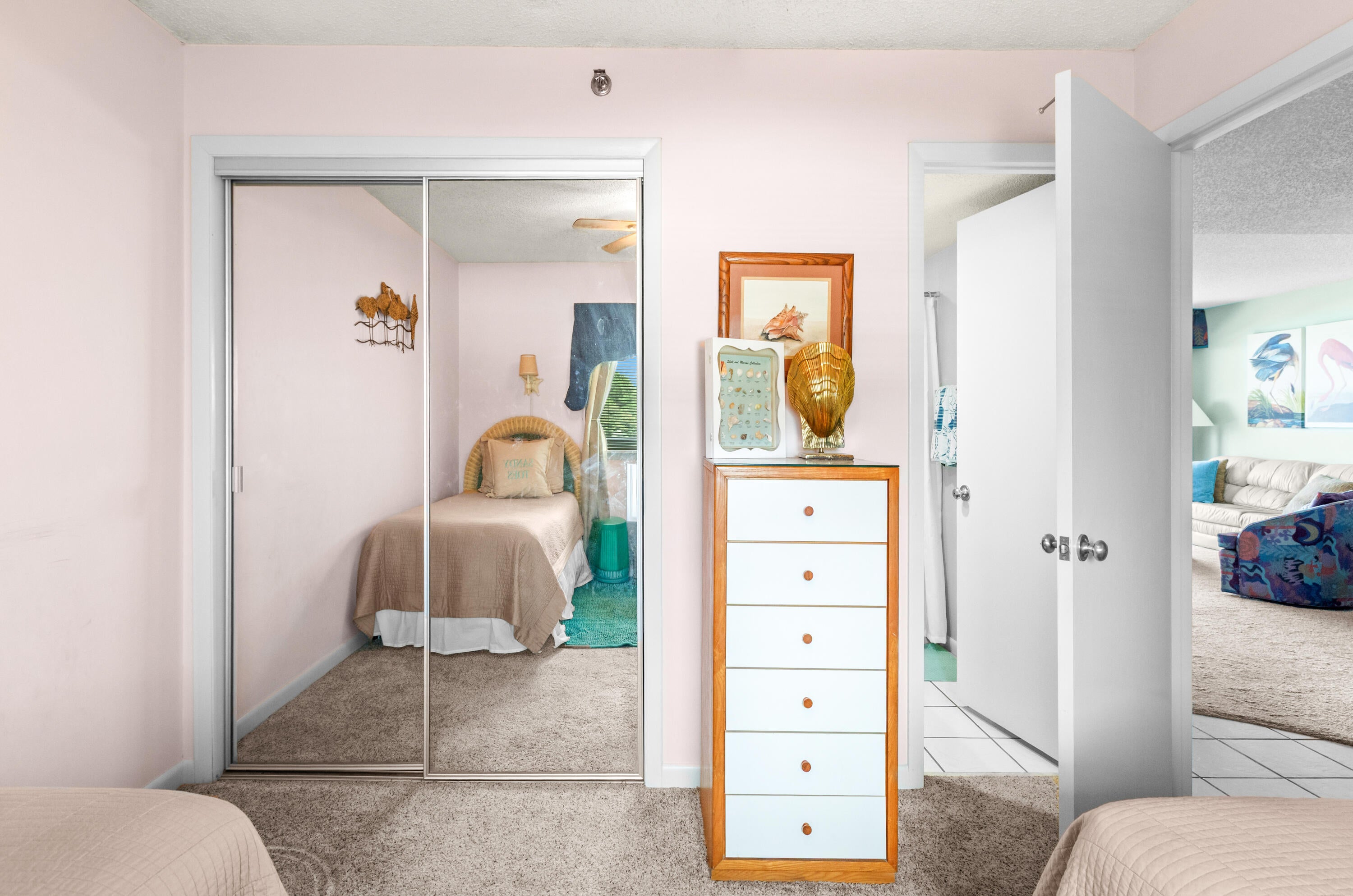 ONE SEAGROVE PLACE CONDOMINIUM - Residential