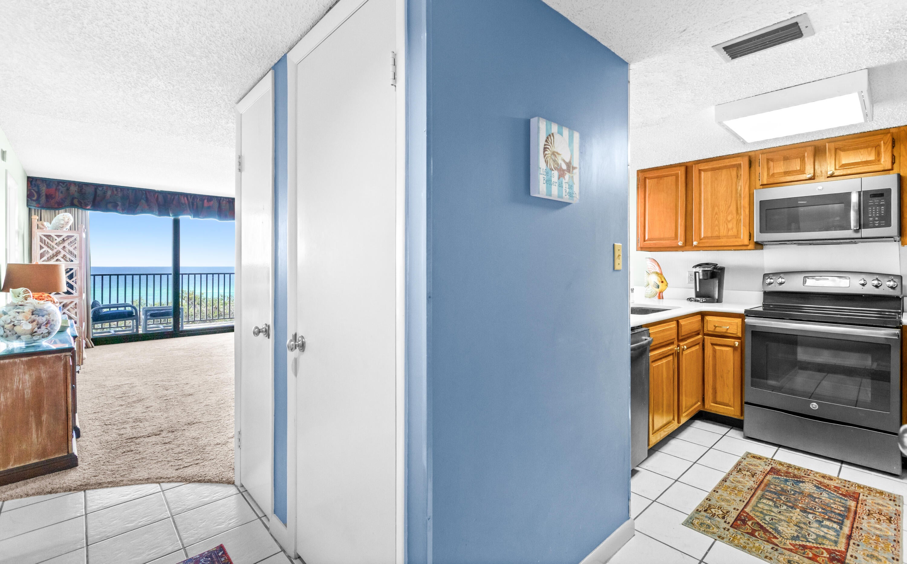 ONE SEAGROVE PLACE CONDOMINIUM - Residential