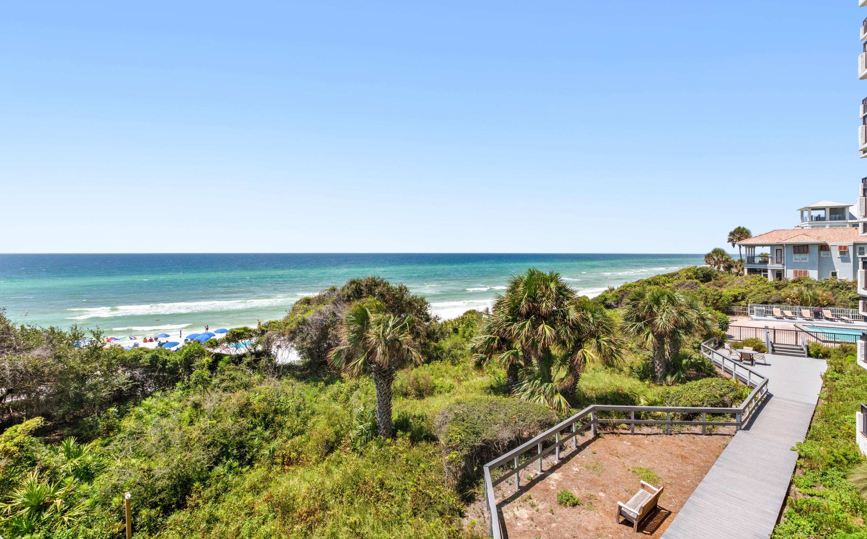 ONE SEAGROVE PLACE CONDOMINIUM - Residential