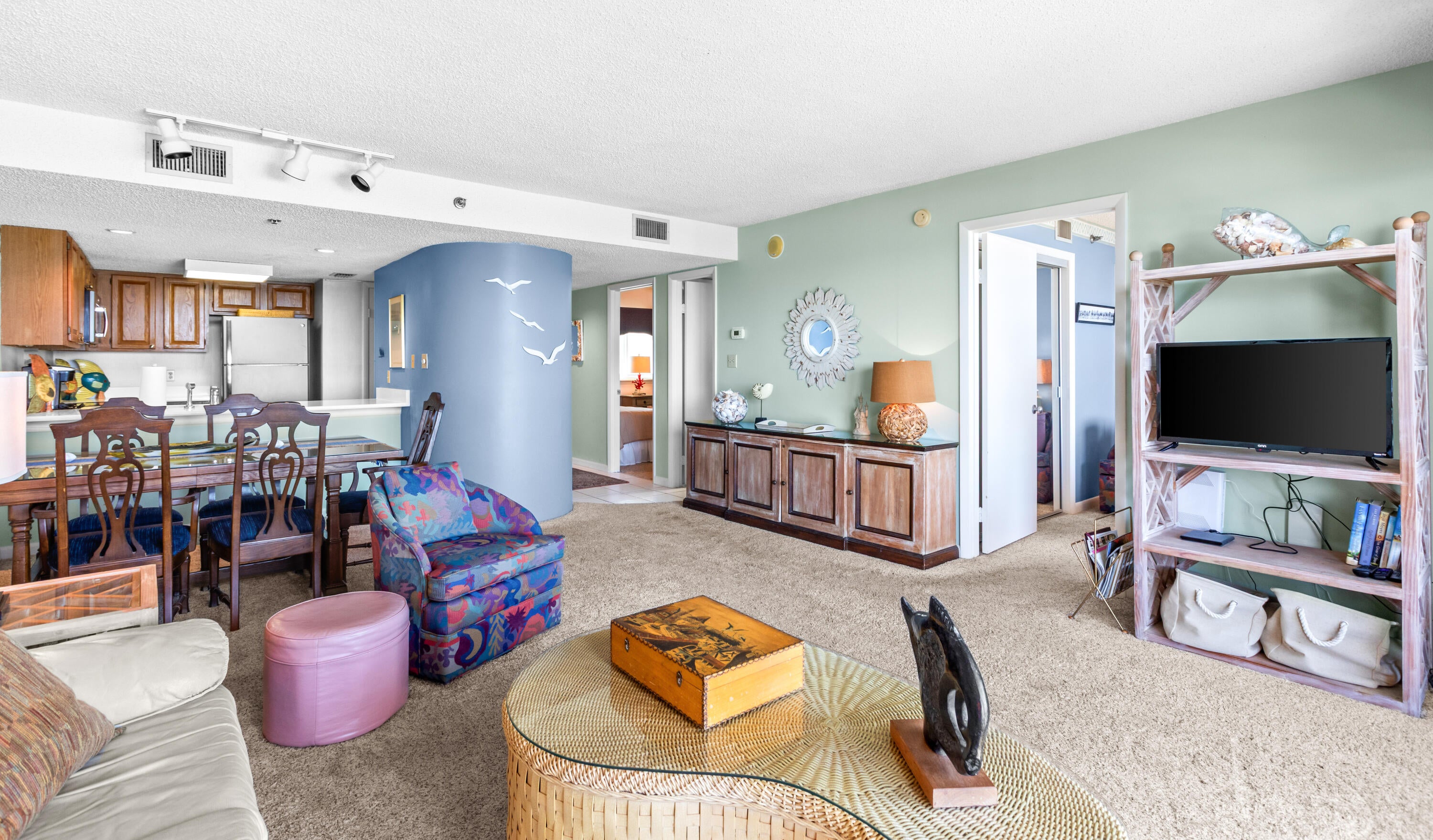 ONE SEAGROVE PLACE CONDOMINIUM - Residential
