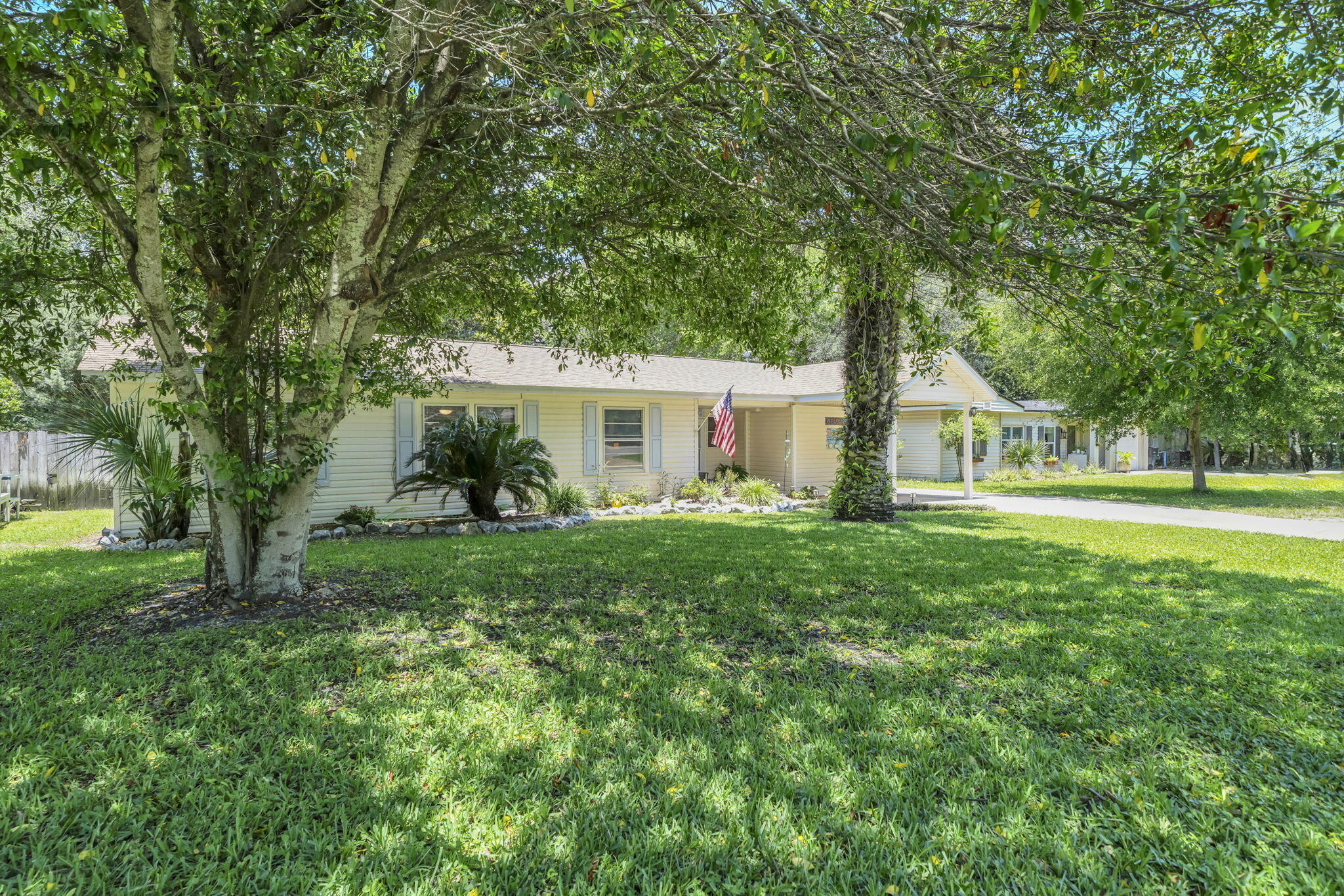 ELLIOTTS POINT 4TH ADDN - Residential