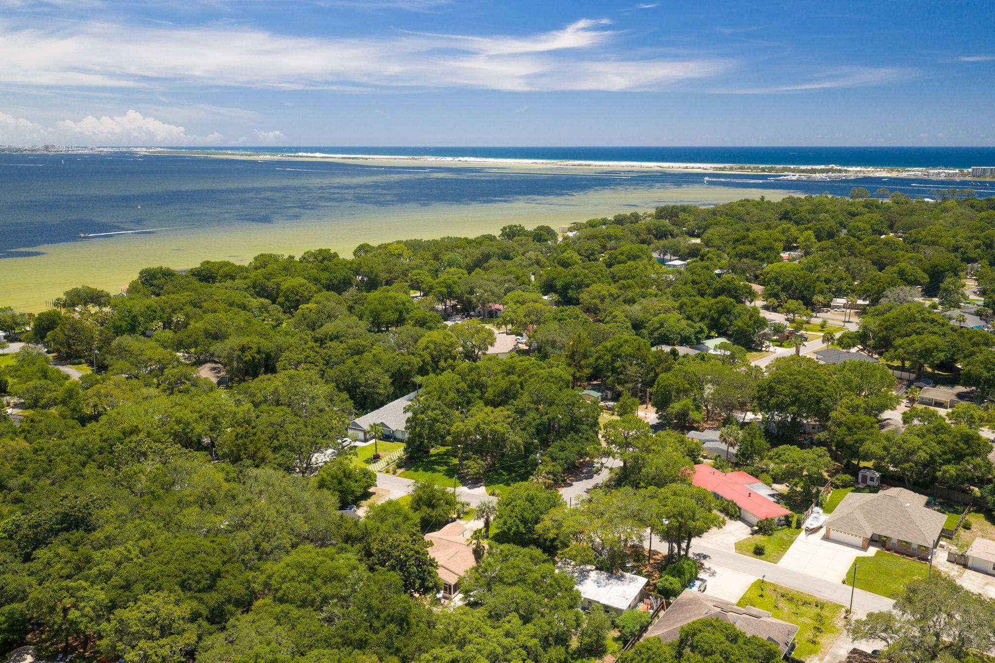 ELLIOTTS POINT 4TH ADDN - Residential