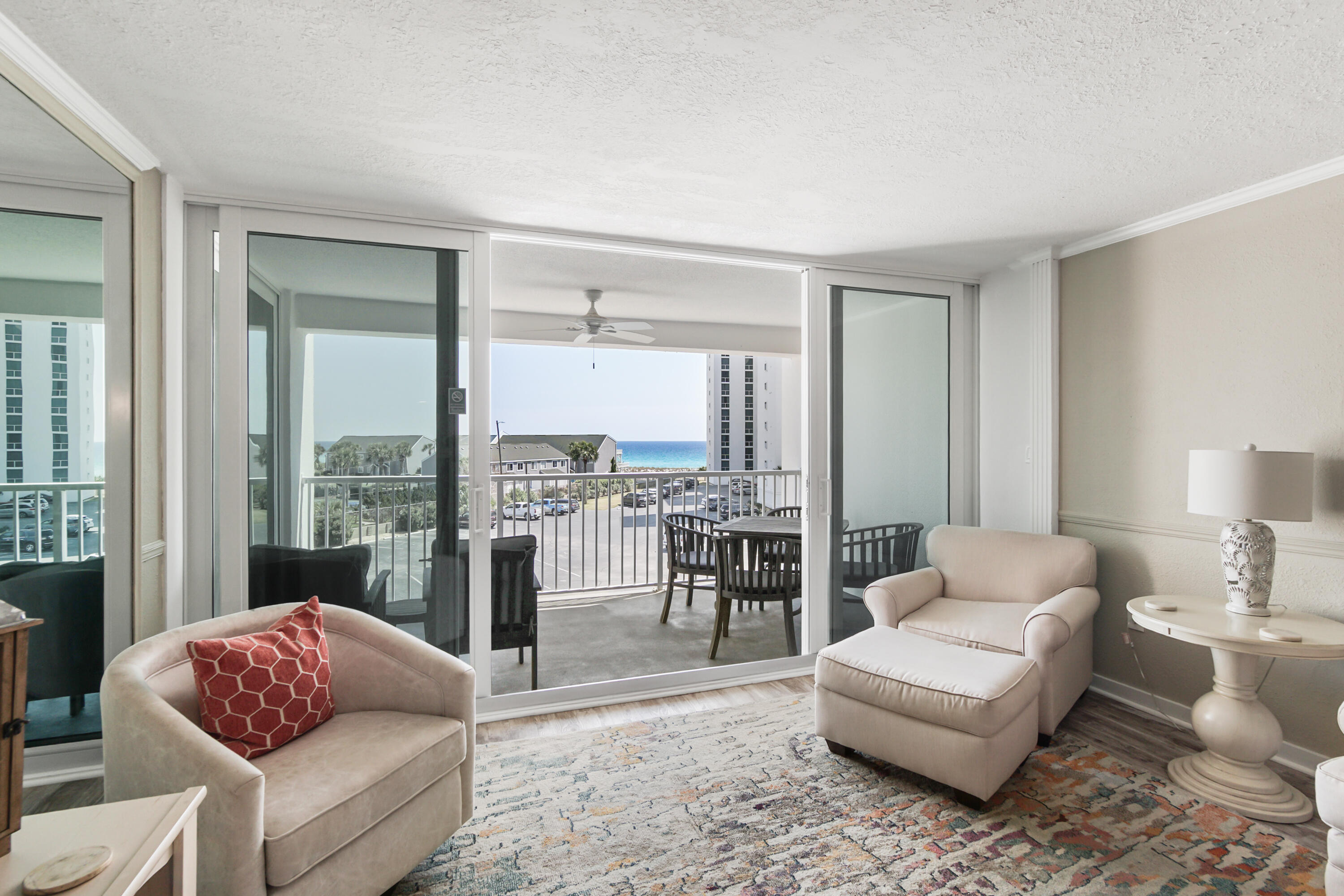 SHORELINE TOWERS 3 - Residential