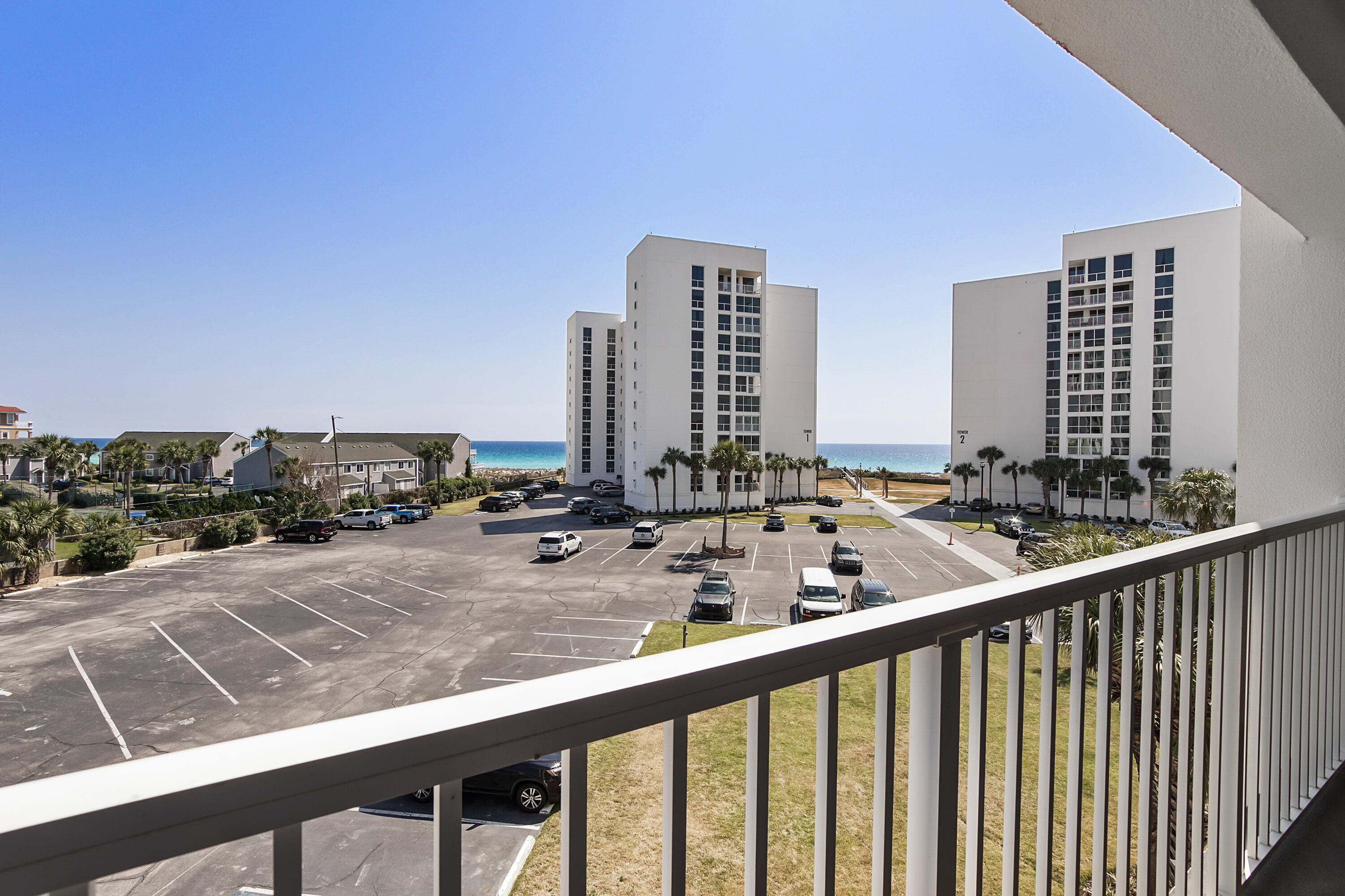 SHORELINE TOWERS 3 - Residential