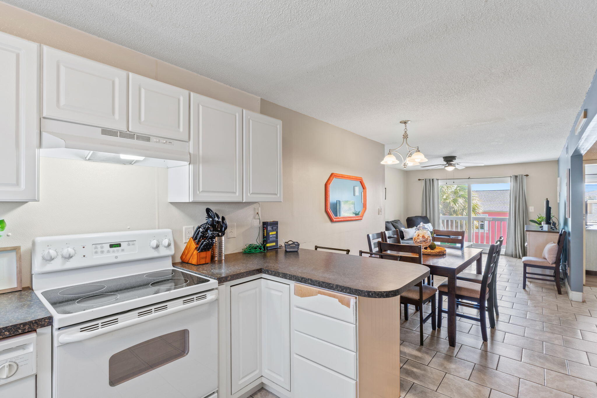 VILLAS ON THE GULF CONDO - Residential