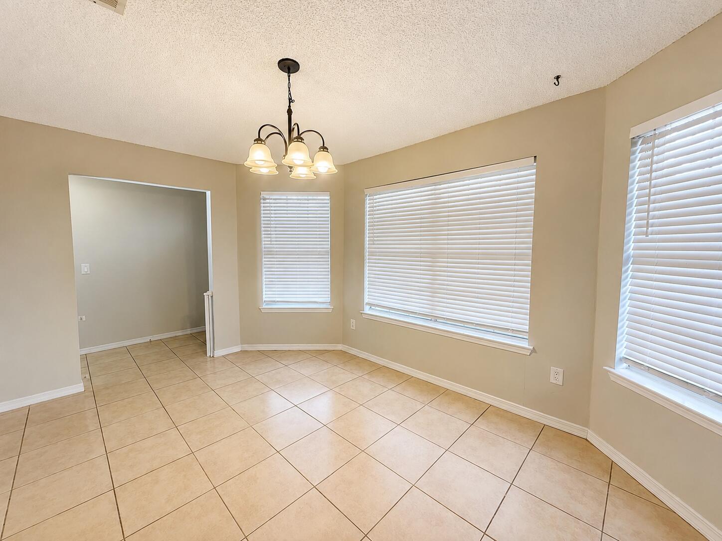 Country Breeze East - Residential Lease