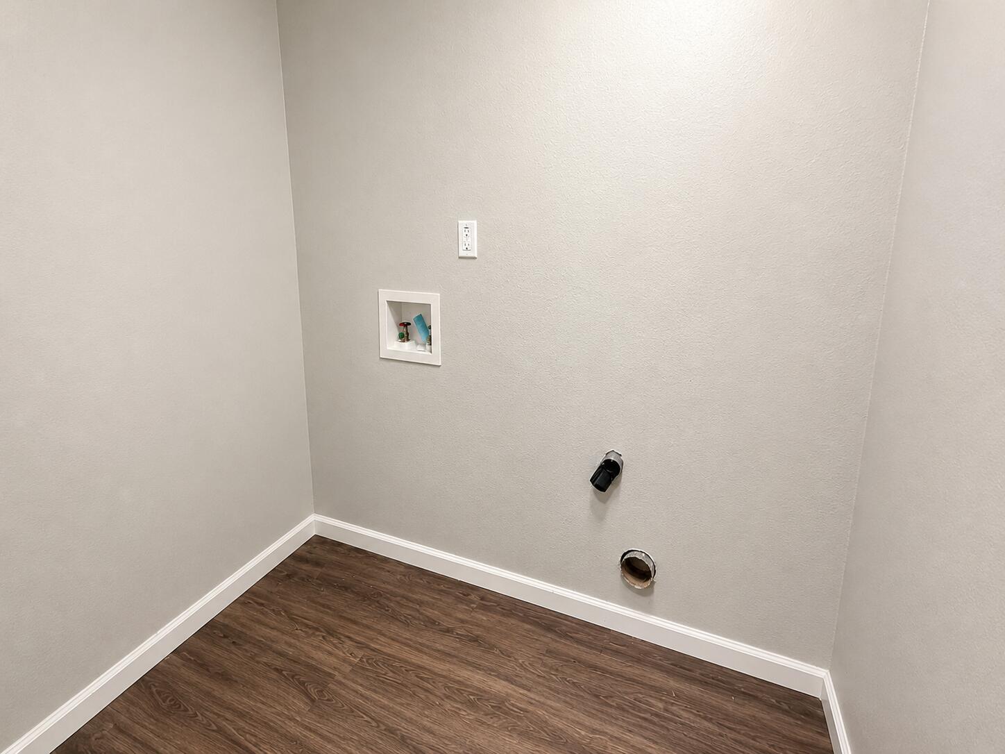 Country Breeze East - Residential Lease
