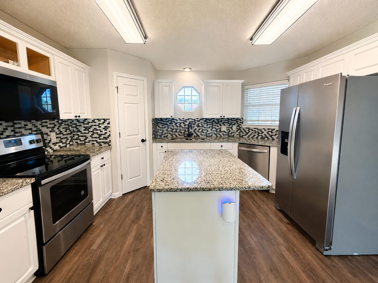 Country Breeze East - Residential Lease