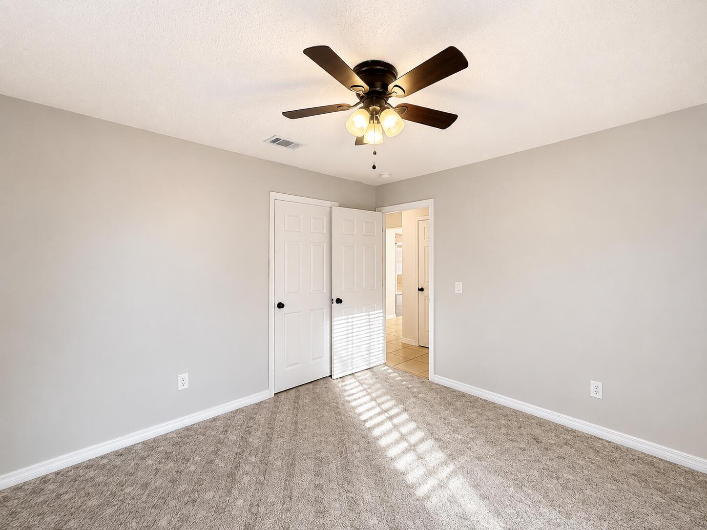Country Breeze East - Residential Lease
