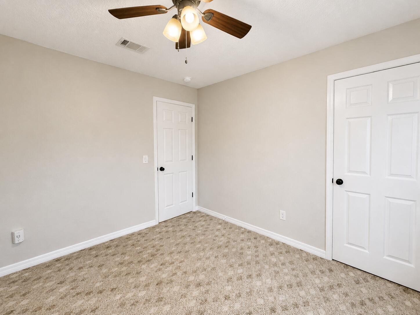 Country Breeze East - Residential Lease