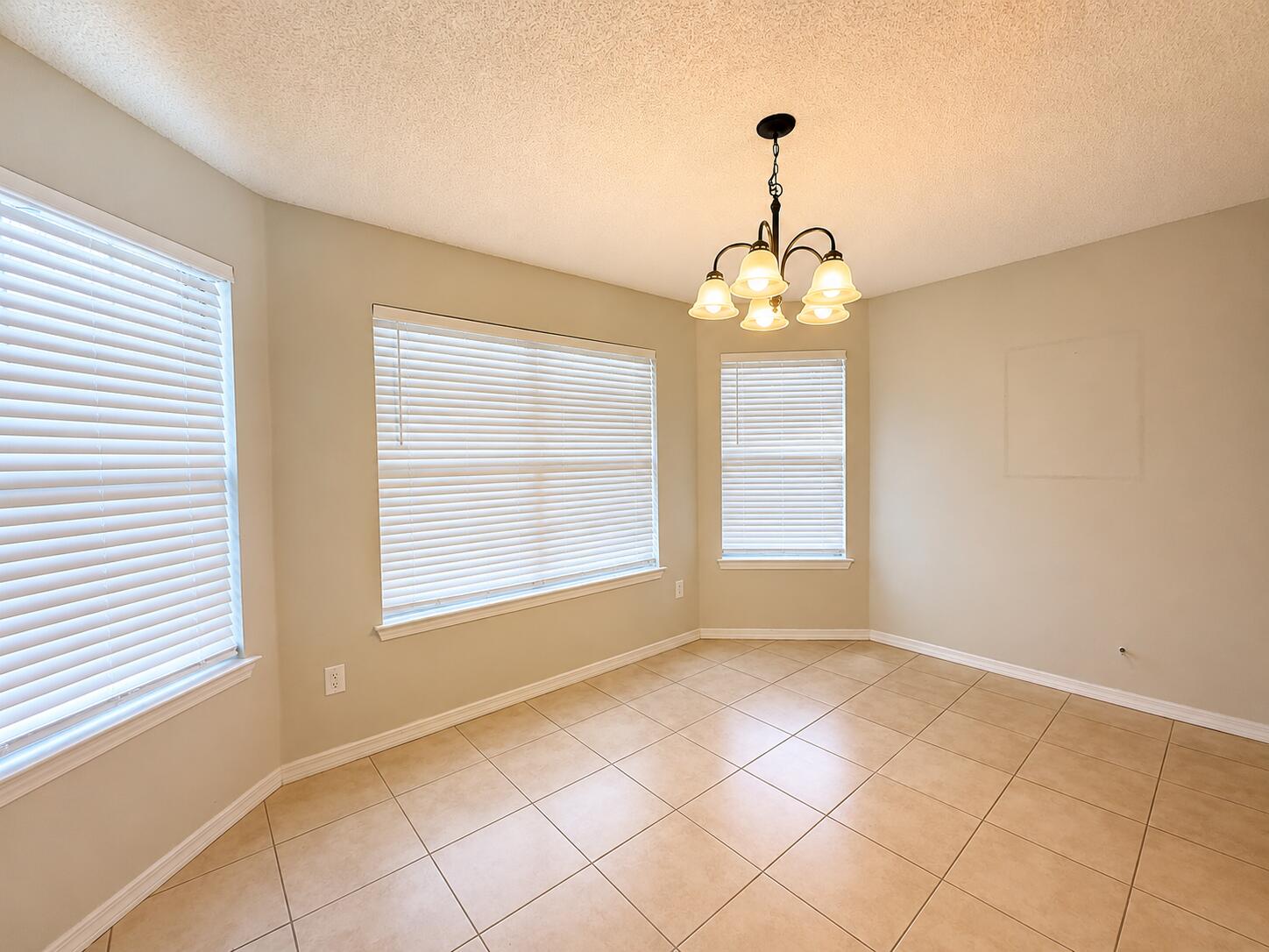 Country Breeze East - Residential Lease