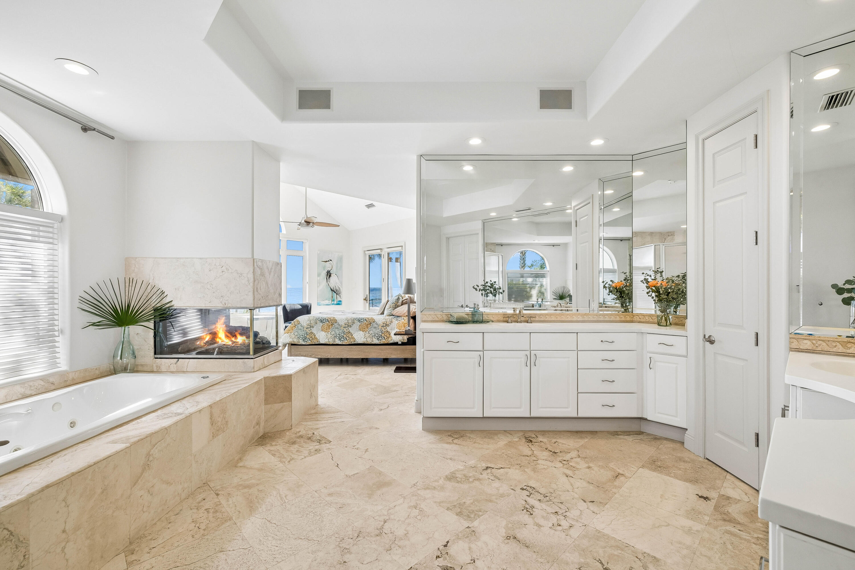 BURNT PINE CIRCLE - Residential