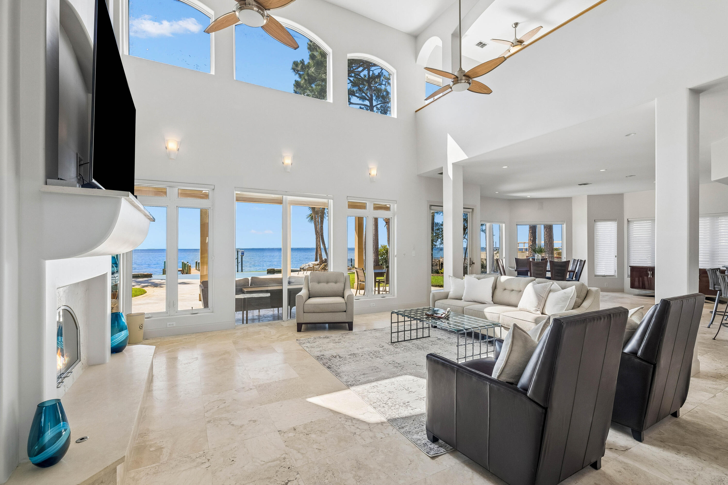 BURNT PINE CIRCLE - Residential