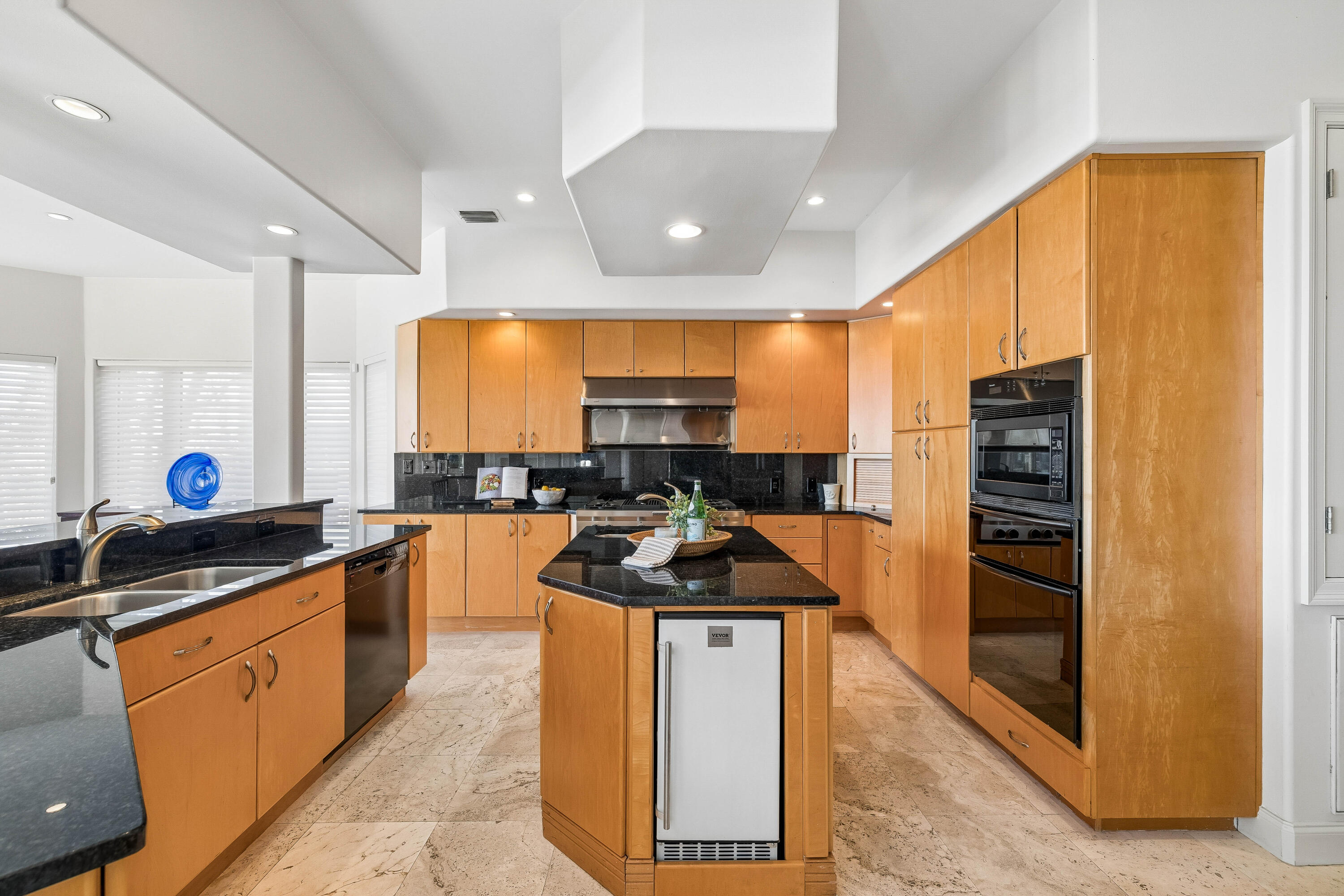 BURNT PINE CIRCLE - Residential