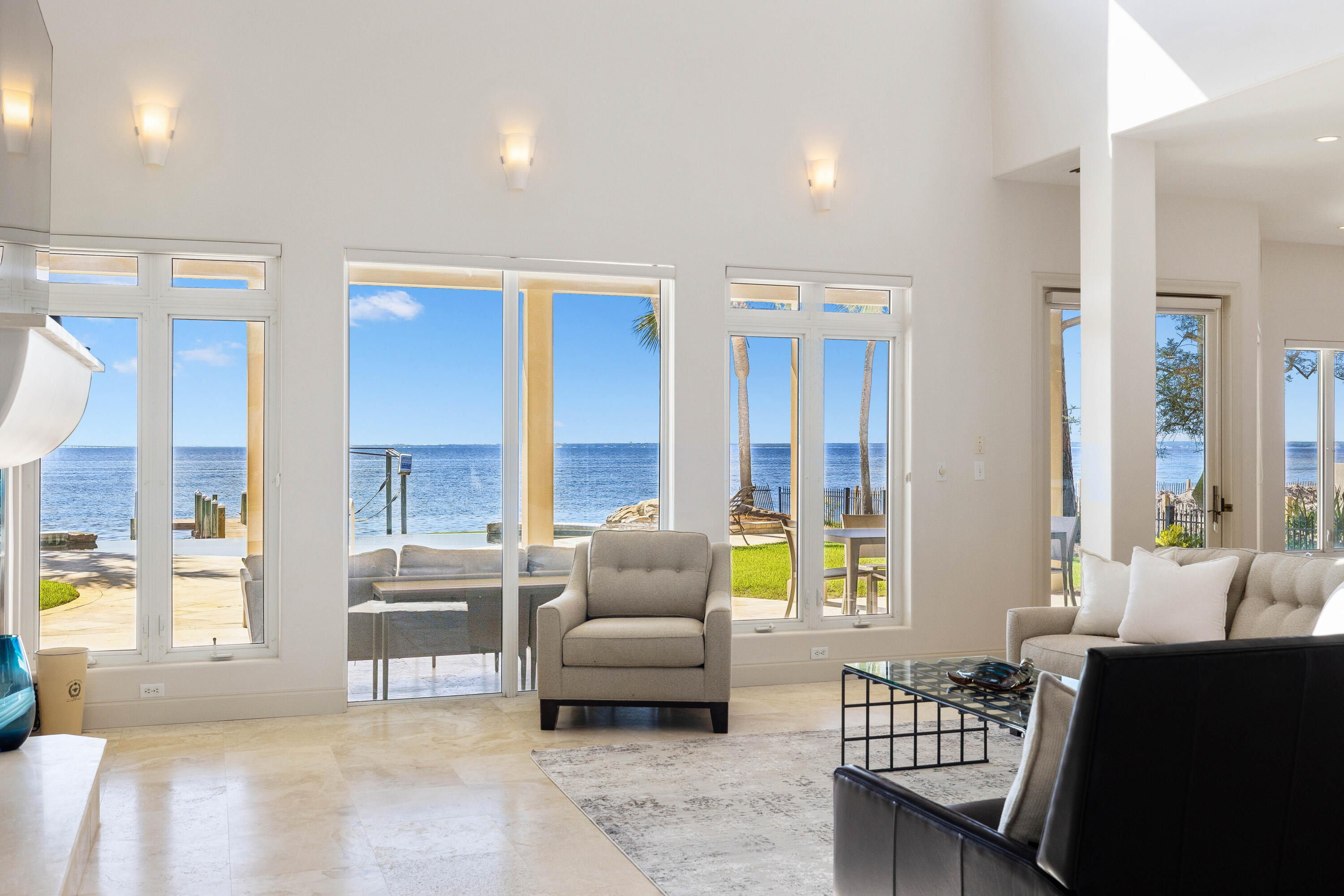 BURNT PINE CIRCLE - Residential