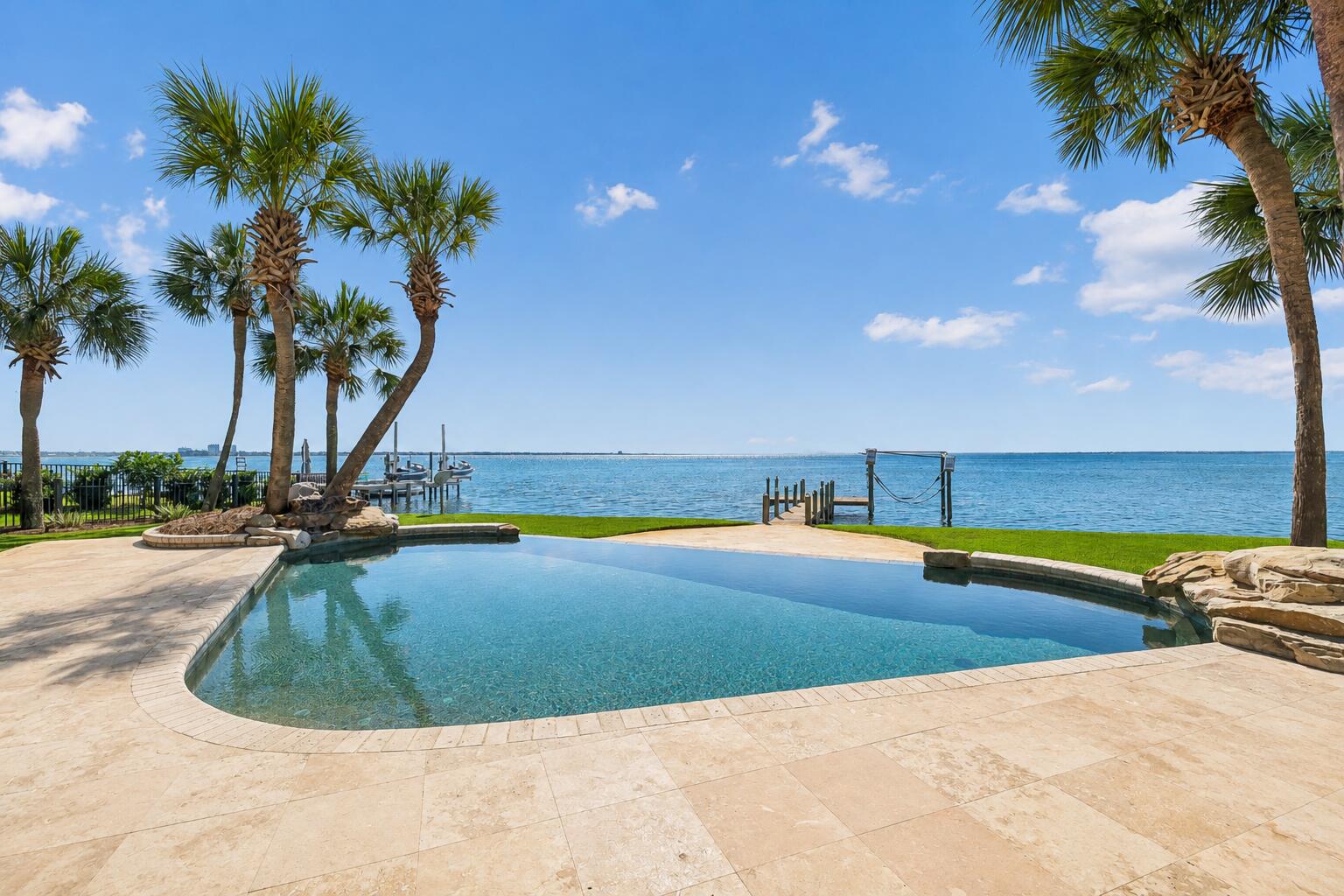 BURNT PINE CIRCLE - Residential