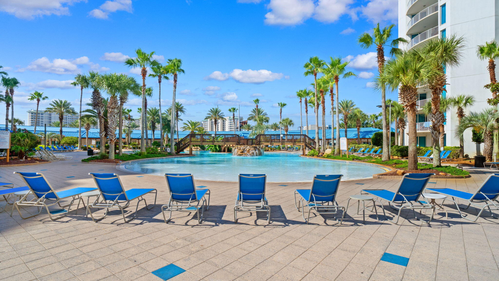 THE PALMS OF DESTIN - Residential