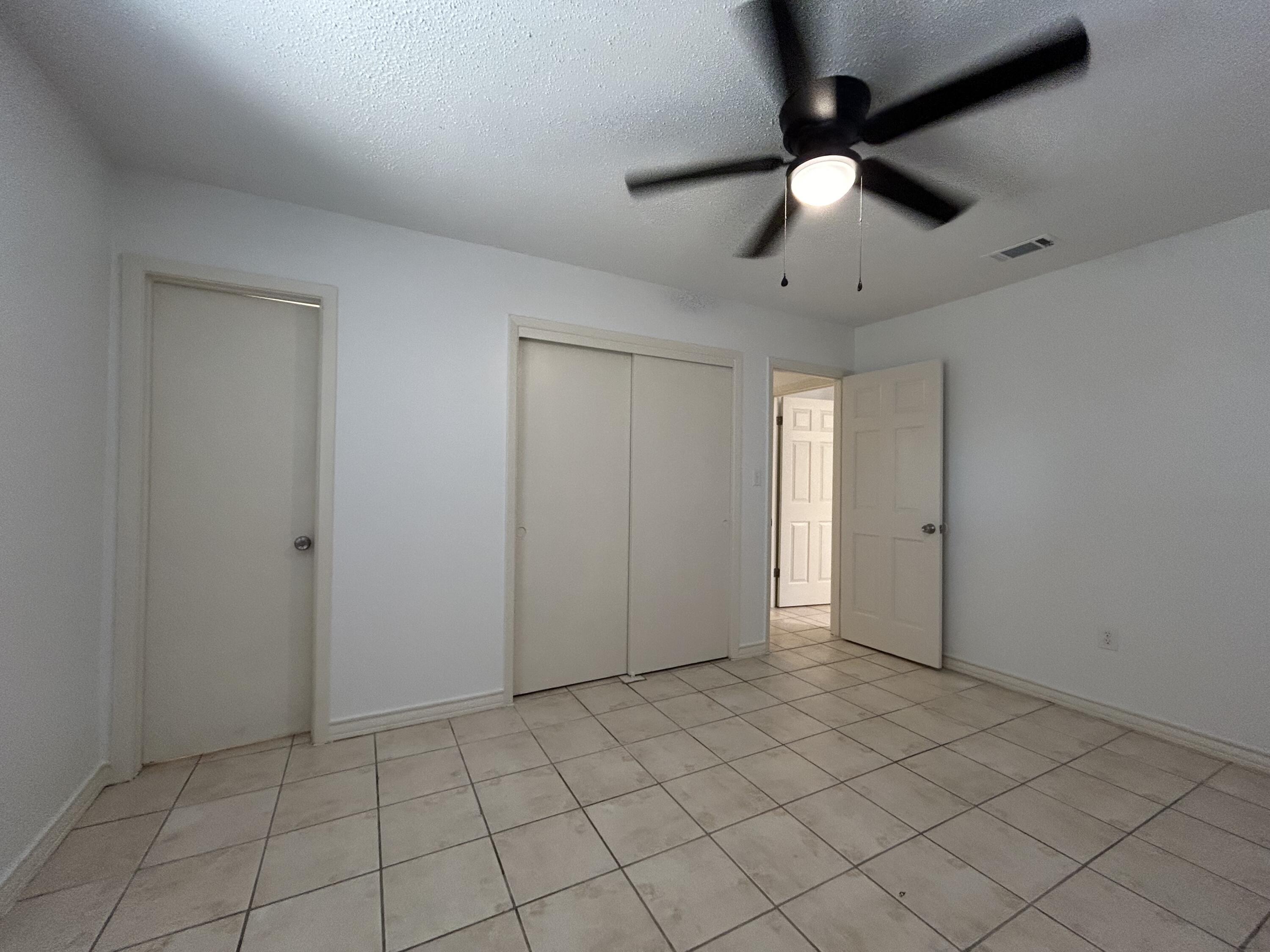 LAKEWOOD 1ST ADDN - Residential Lease