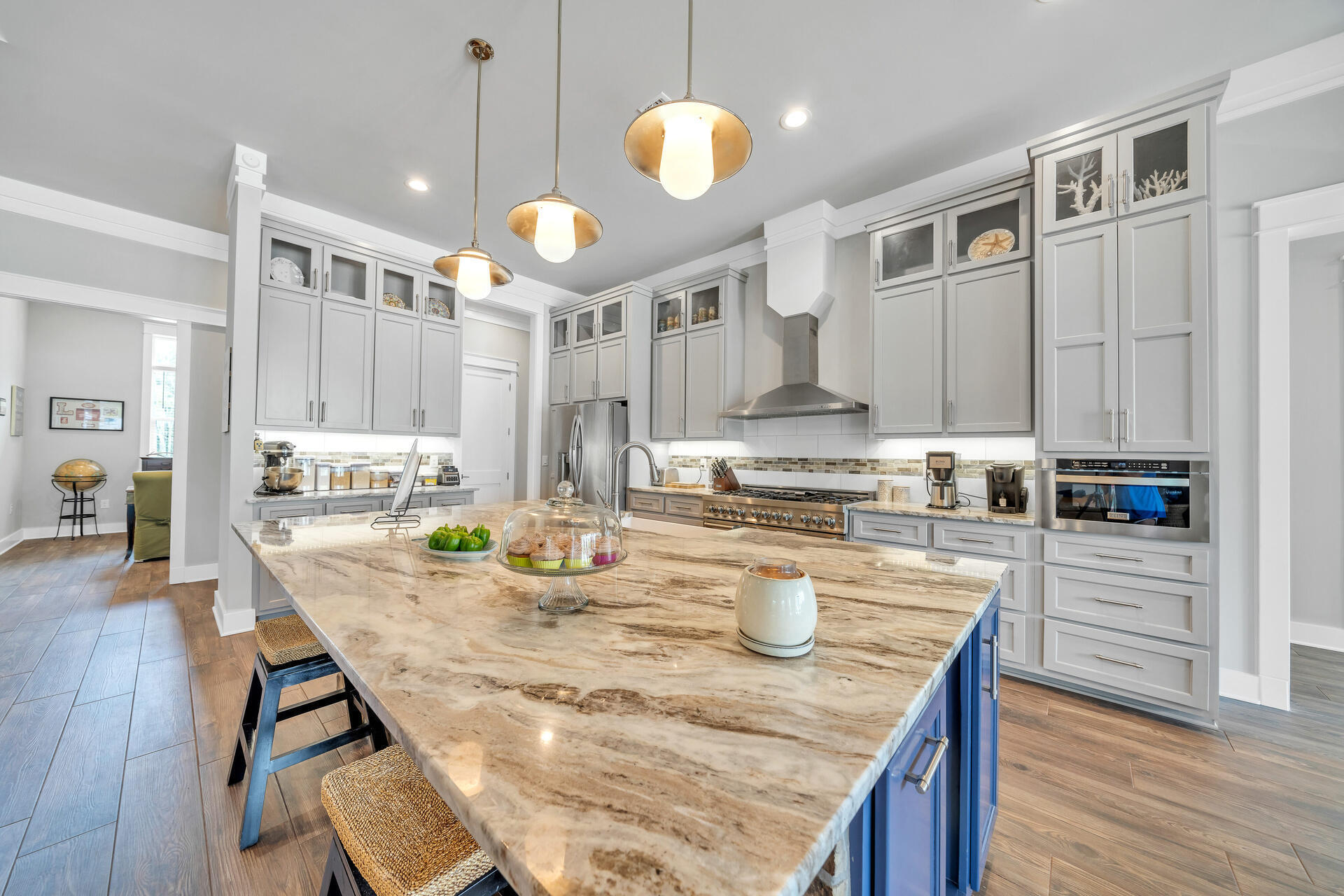 LAGRANGE COVE - Residential