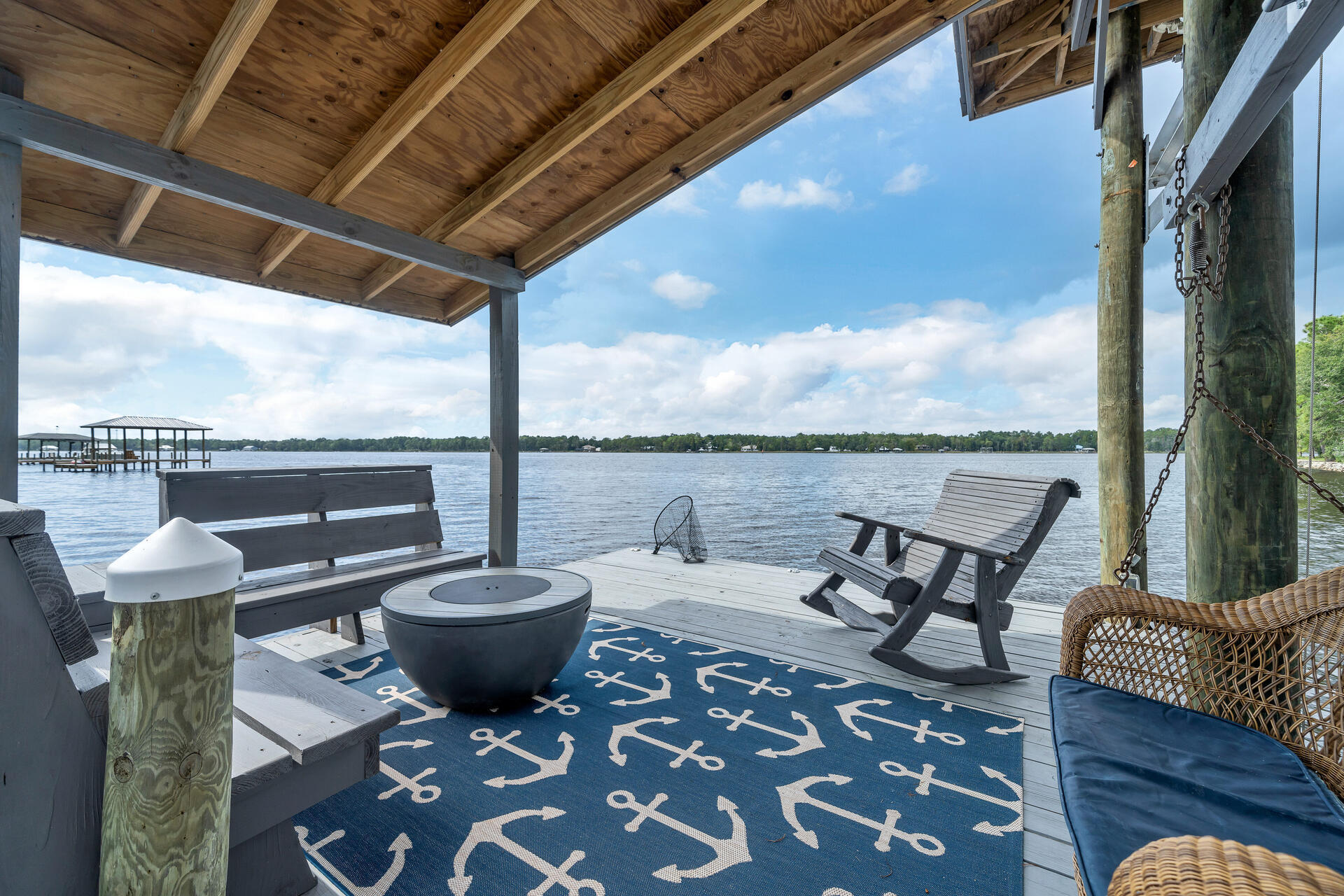 LAGRANGE COVE - Residential