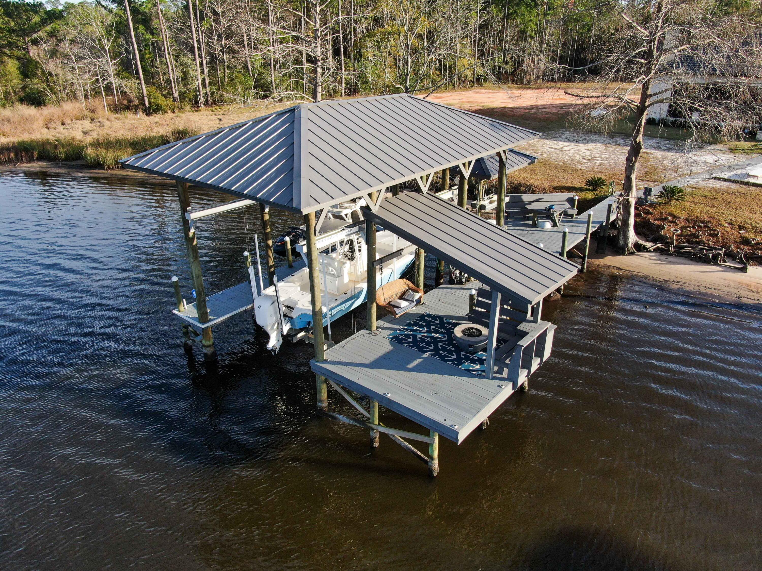 LAGRANGE COVE - Residential