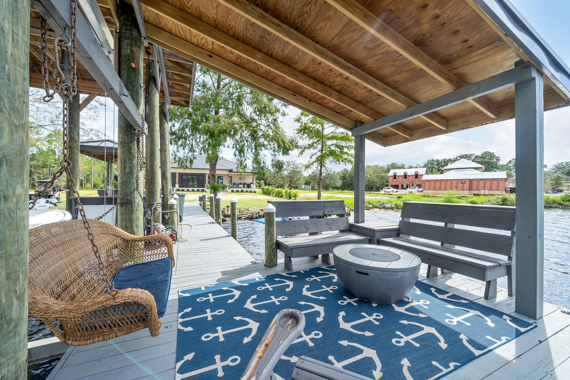 LAGRANGE COVE - Residential