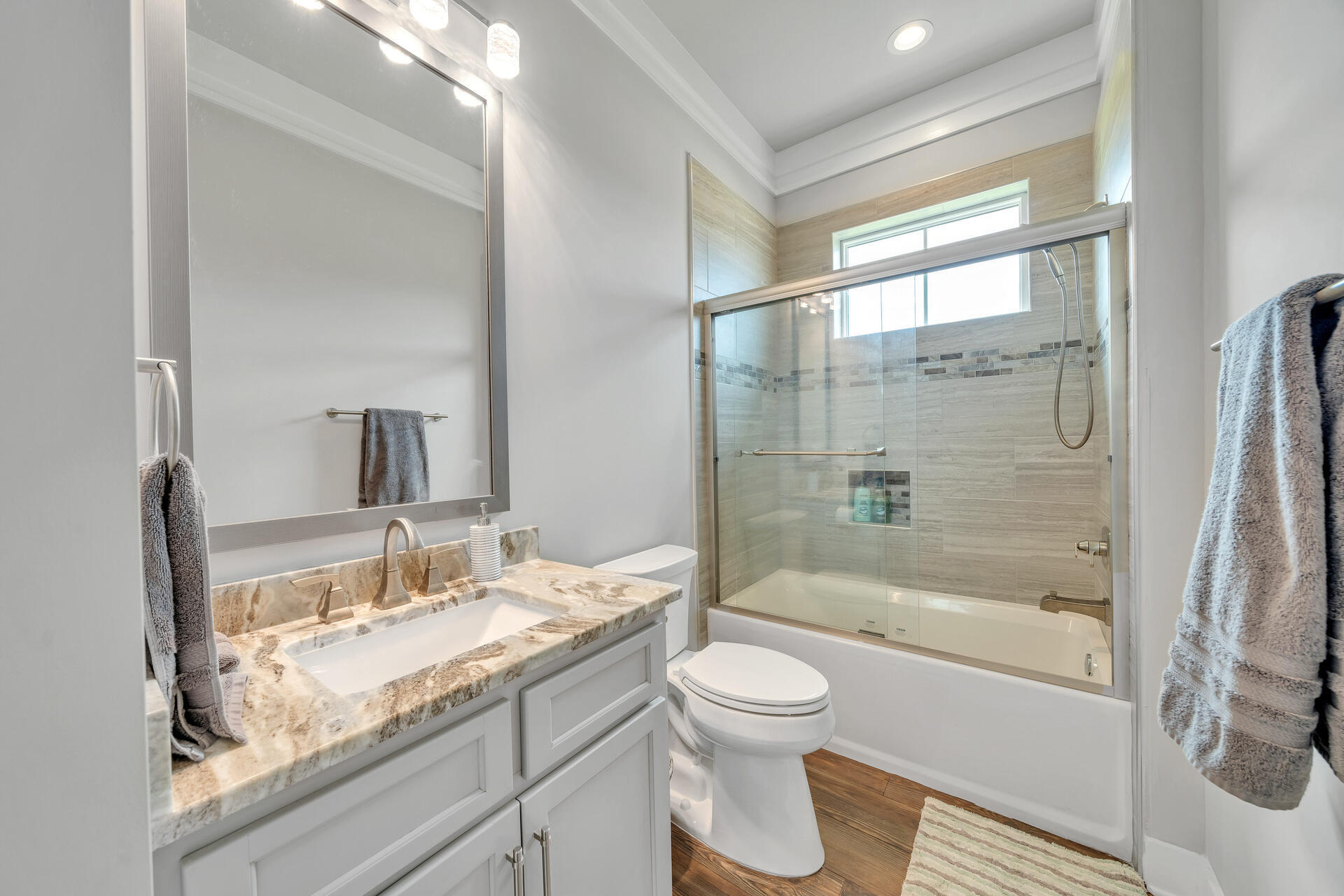LAGRANGE COVE - Residential