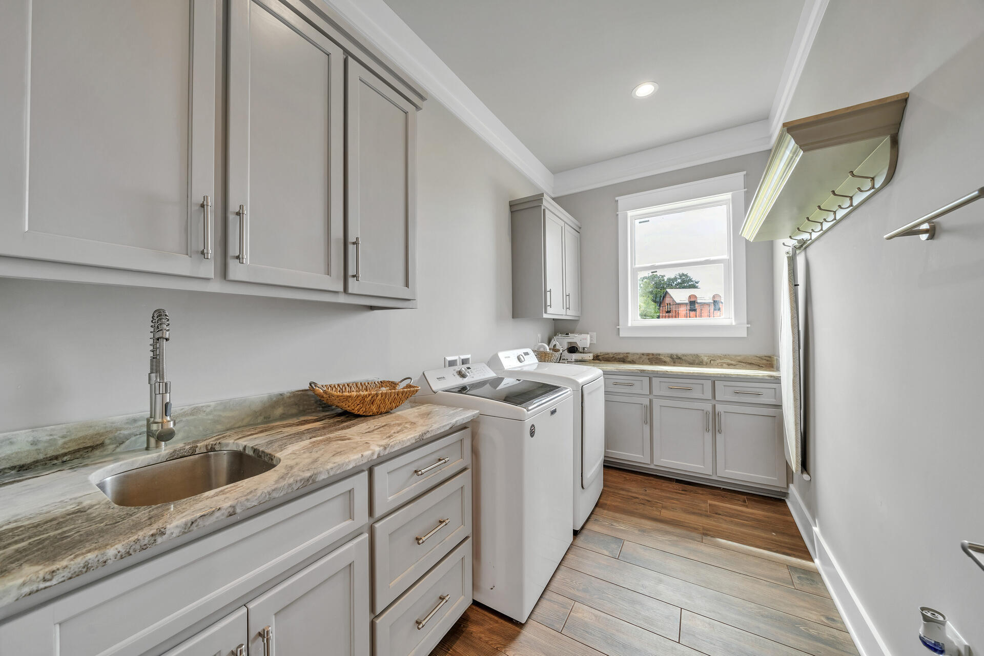 LAGRANGE COVE - Residential