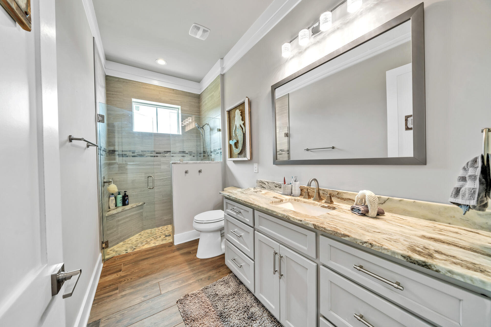 LAGRANGE COVE - Residential