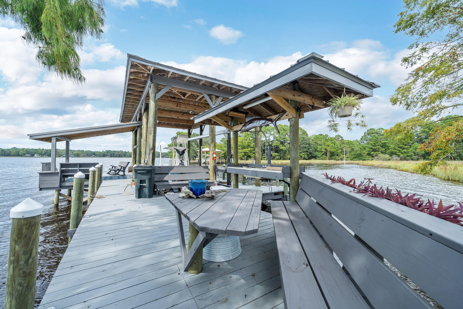 LAGRANGE COVE - Residential