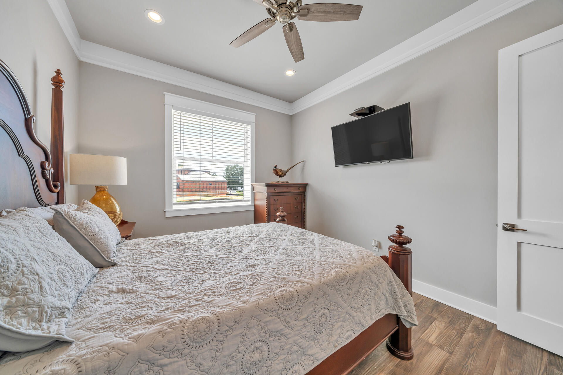LAGRANGE COVE - Residential