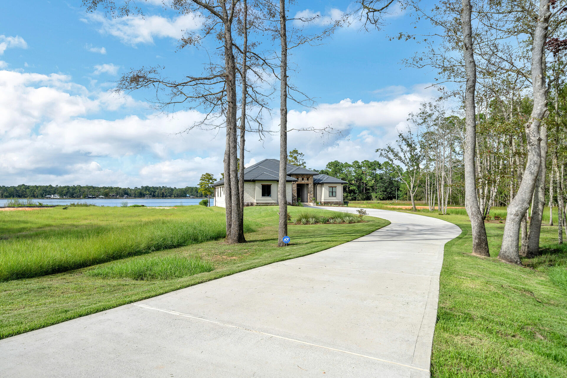 LAGRANGE COVE - Residential