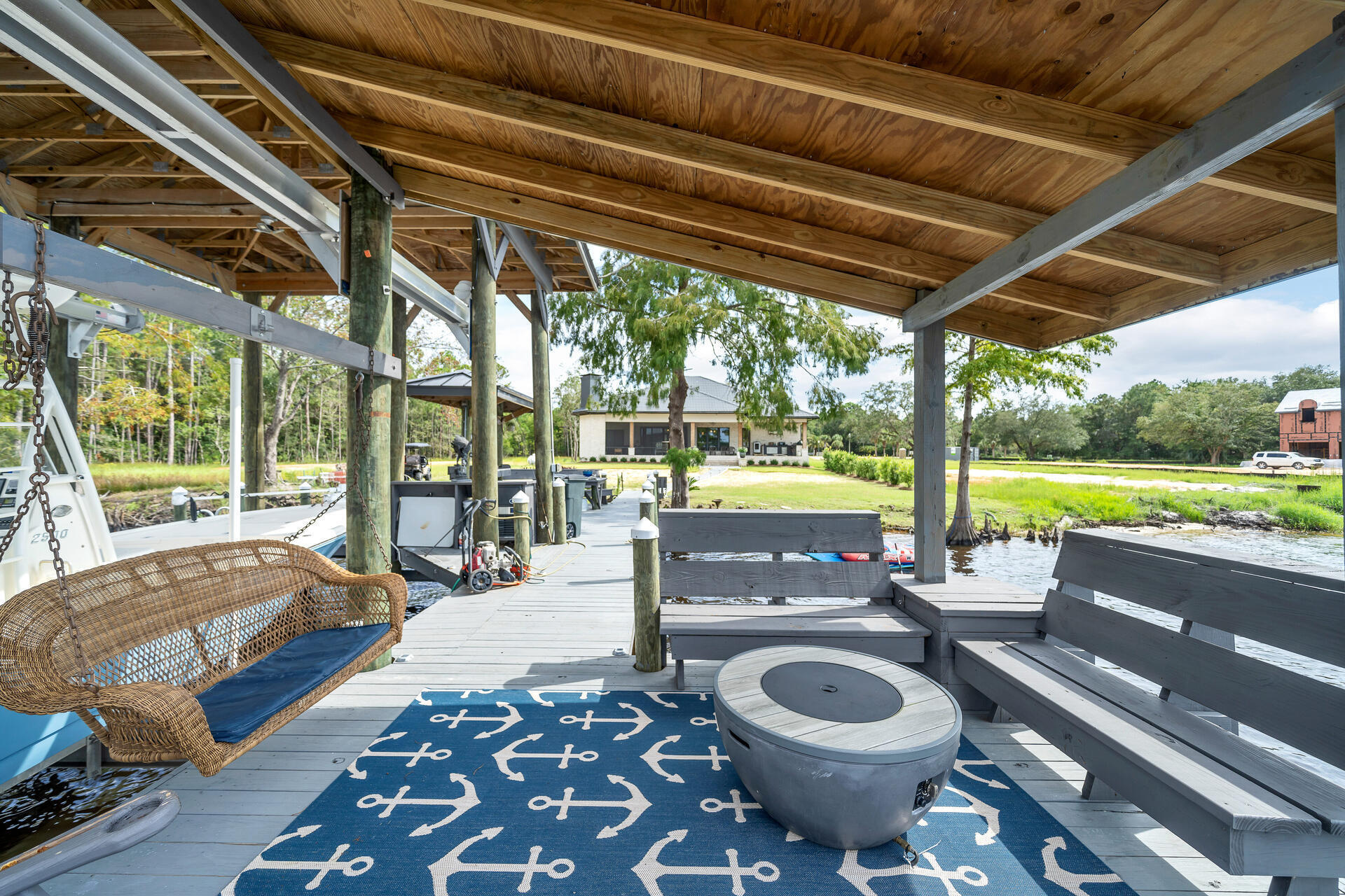 LAGRANGE COVE - Residential