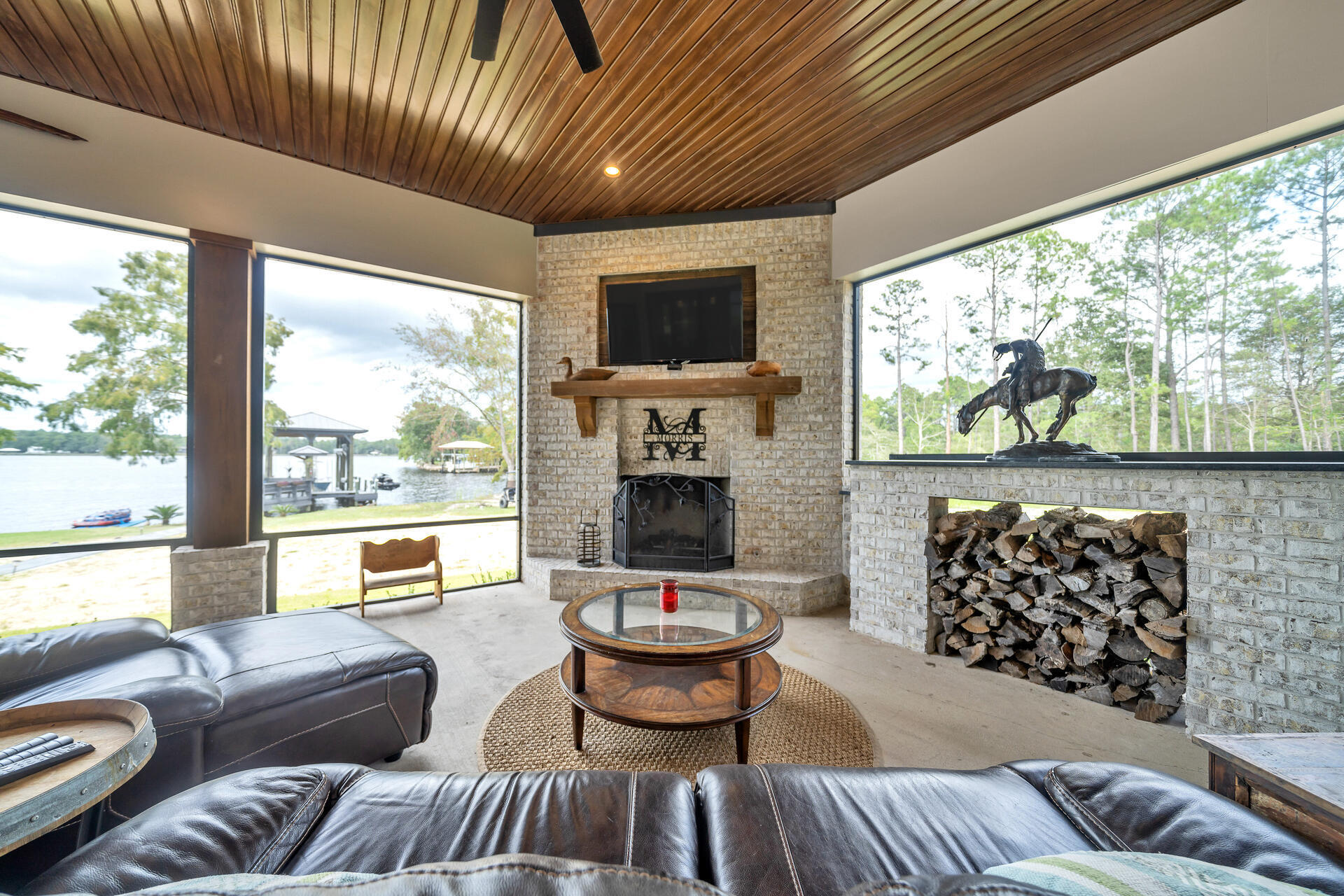 LAGRANGE COVE - Residential