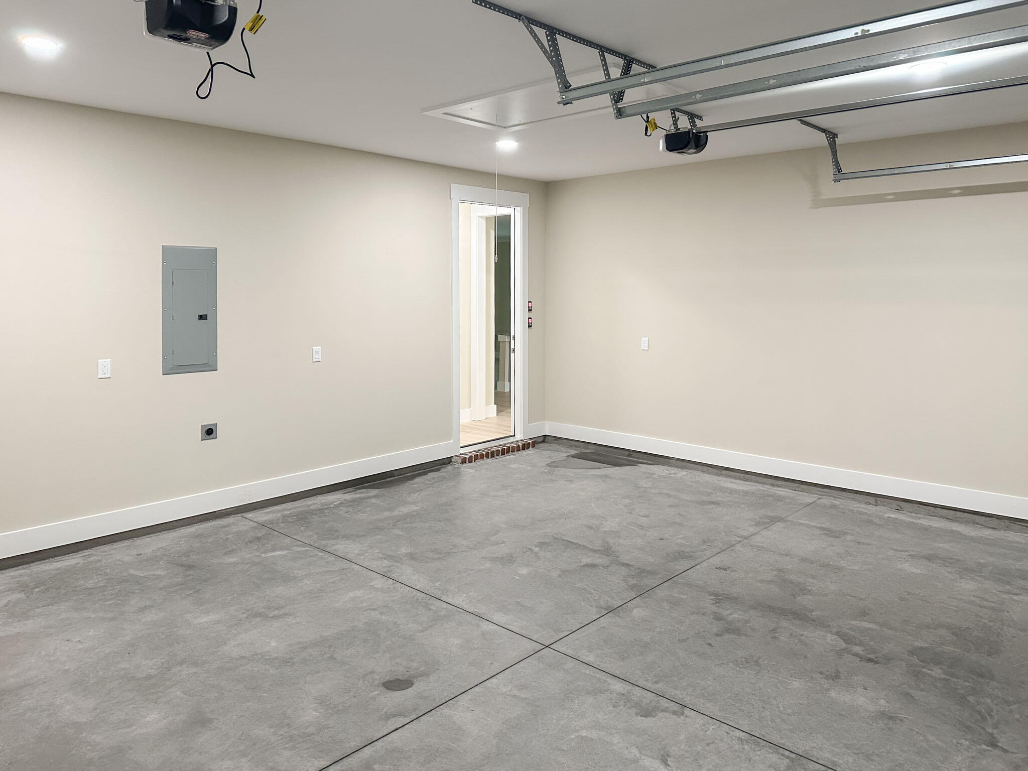 KELLYS 3RD ADDN TO DESTIN - Residential Lease
